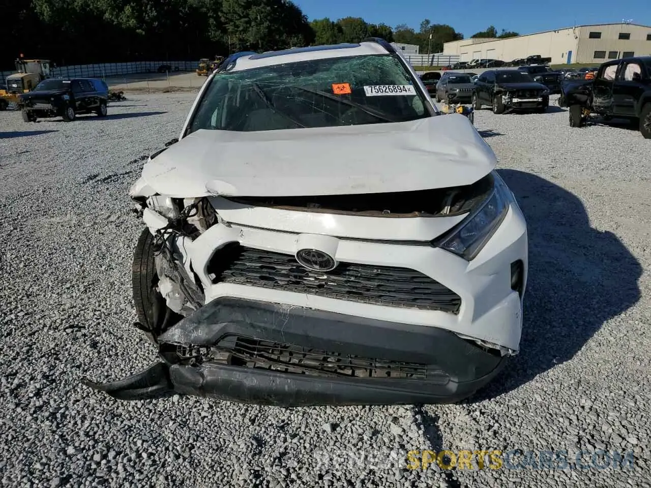 5 Фотография поврежденного автомобиля 2T3W1RFV4KC005412 TOYOTA RAV4 2019