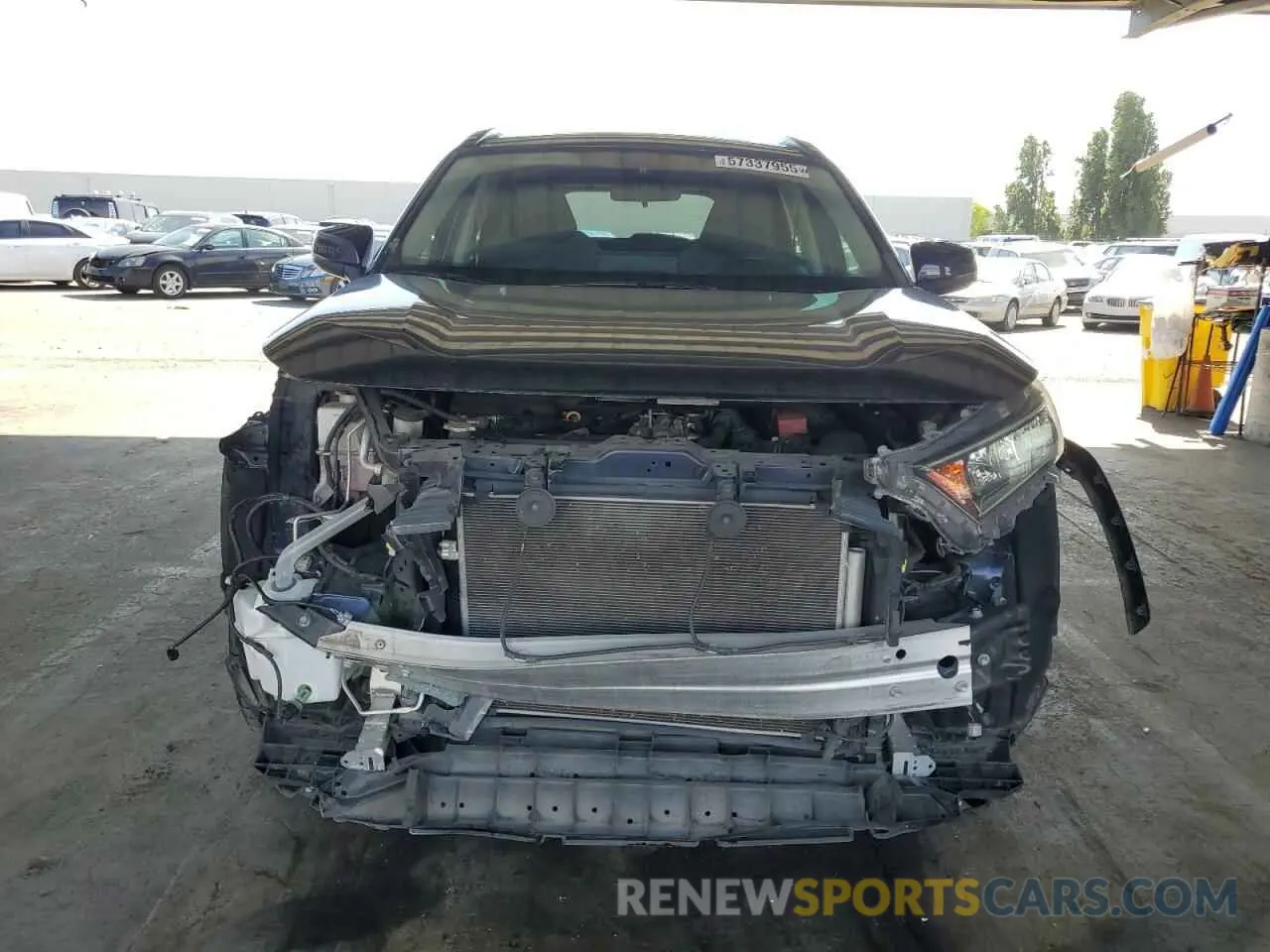 5 Фотография поврежденного автомобиля 2T3W1RFV4KC012389 TOYOTA RAV4 2019