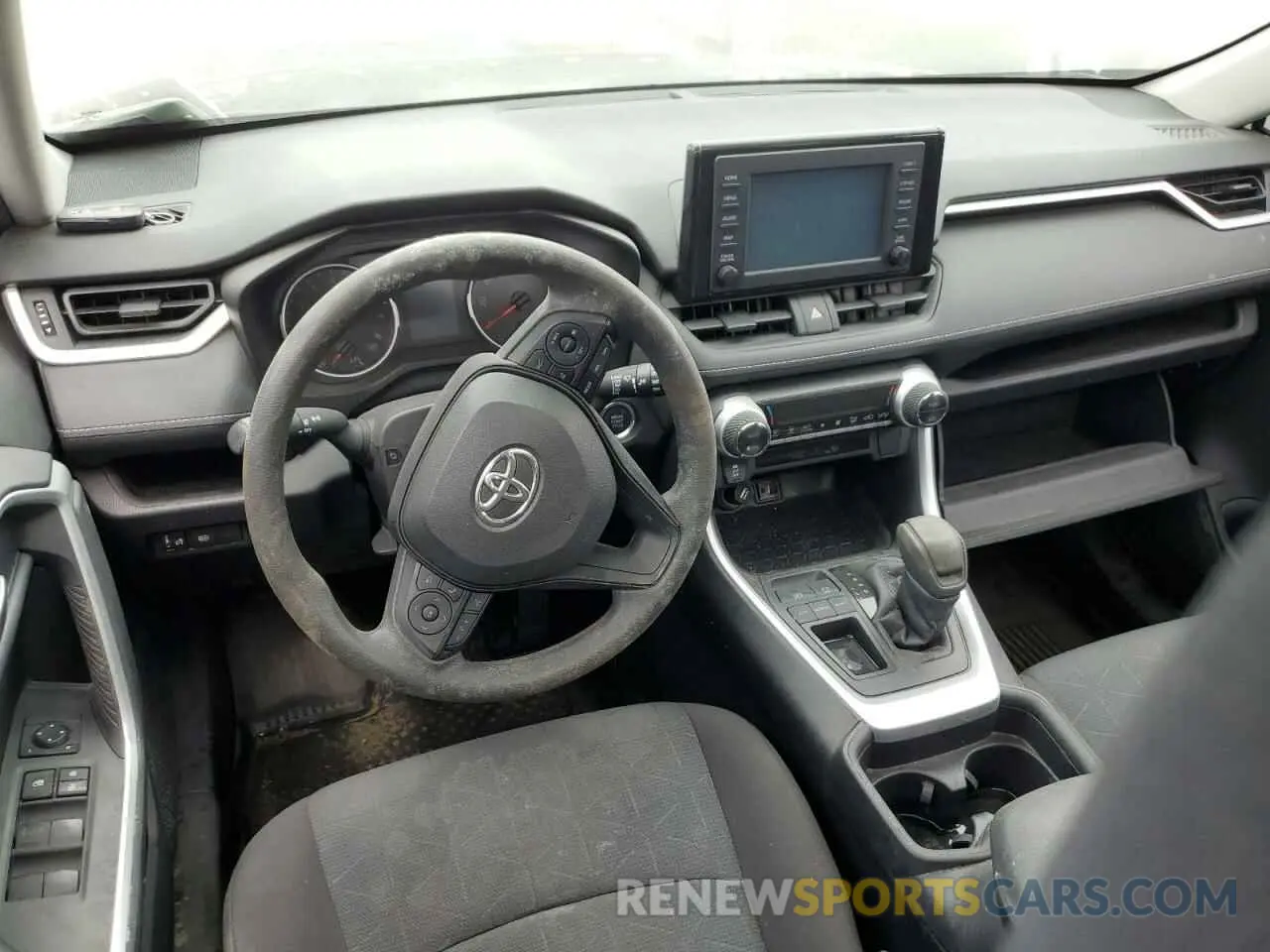 8 Фотография поврежденного автомобиля 2T3W1RFV4KW015176 TOYOTA RAV4 2019