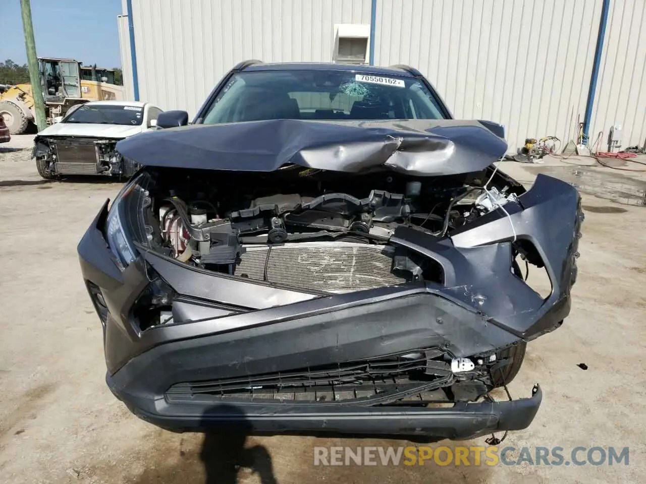 5 Photograph of a damaged car 2T3W1RFV5KW003540 TOYOTA RAV4 2019