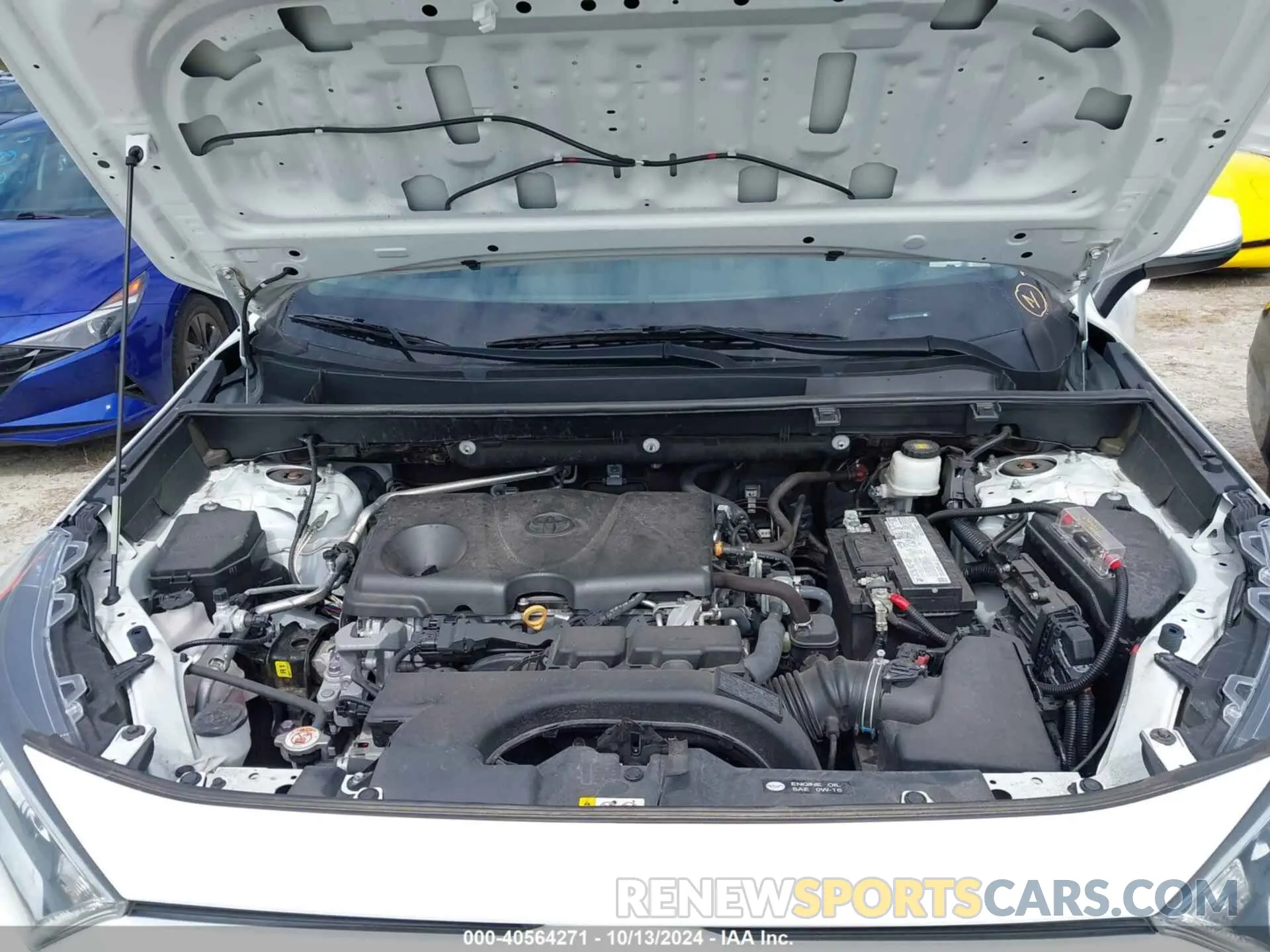 10 Photograph of a damaged car 2T3W1RFV7KC029851 TOYOTA RAV4 2019