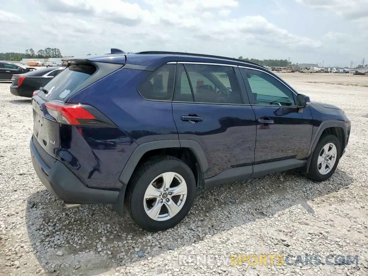3 Photograph of a damaged car 2T3W1RFV7KW019934 TOYOTA RAV4 2019