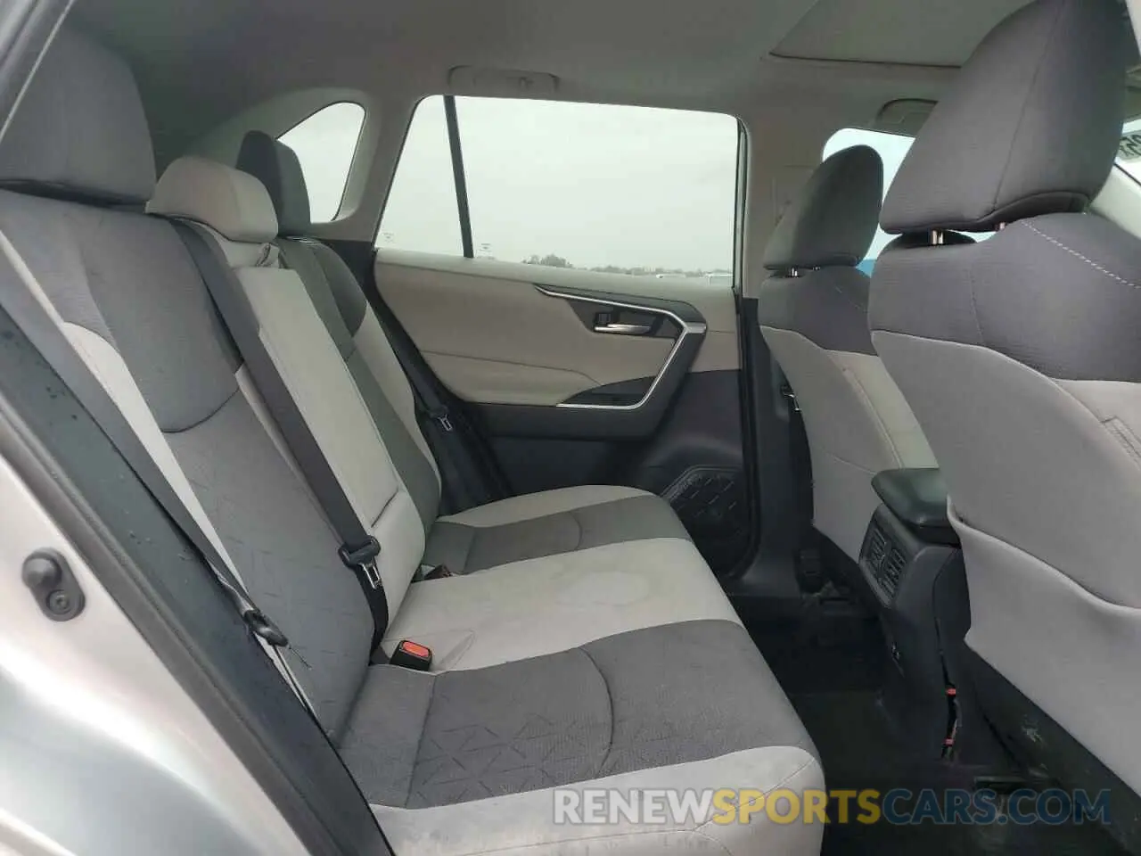 10 Photograph of a damaged car 2T3W1RFV7KW030819 TOYOTA RAV4 2019
