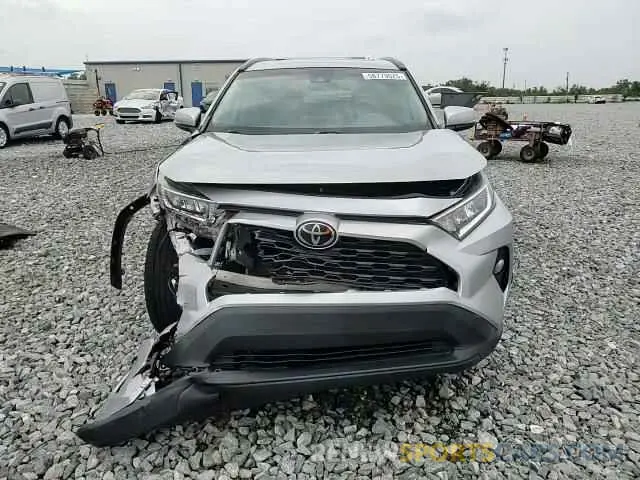 13 Photograph of a damaged car 2T3W1RFV7KW030819 TOYOTA RAV4 2019