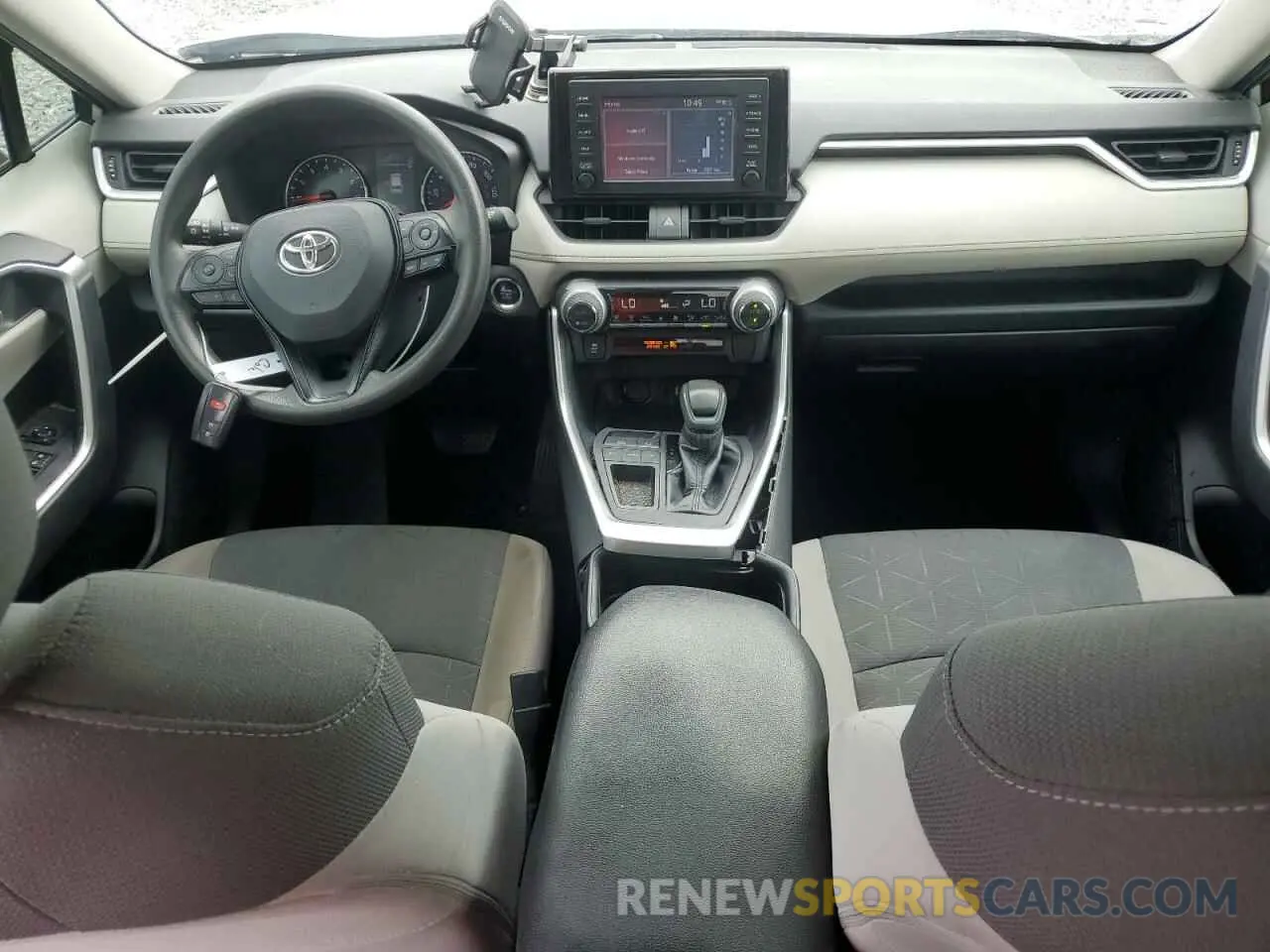 8 Photograph of a damaged car 2T3W1RFV7KW030819 TOYOTA RAV4 2019