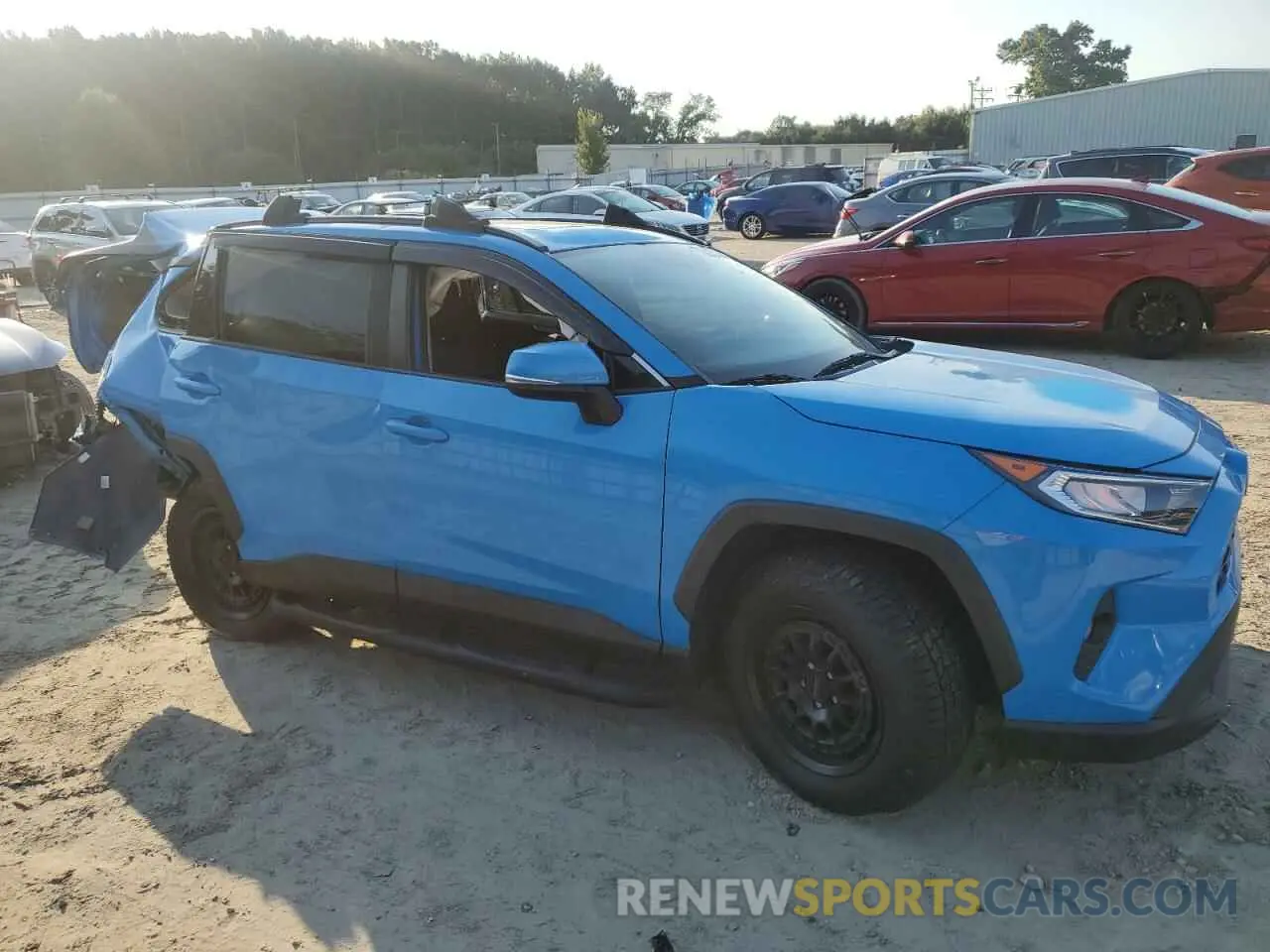 4 Photograph of a damaged car 2T3W1RFV7KW035258 TOYOTA RAV4 2019
