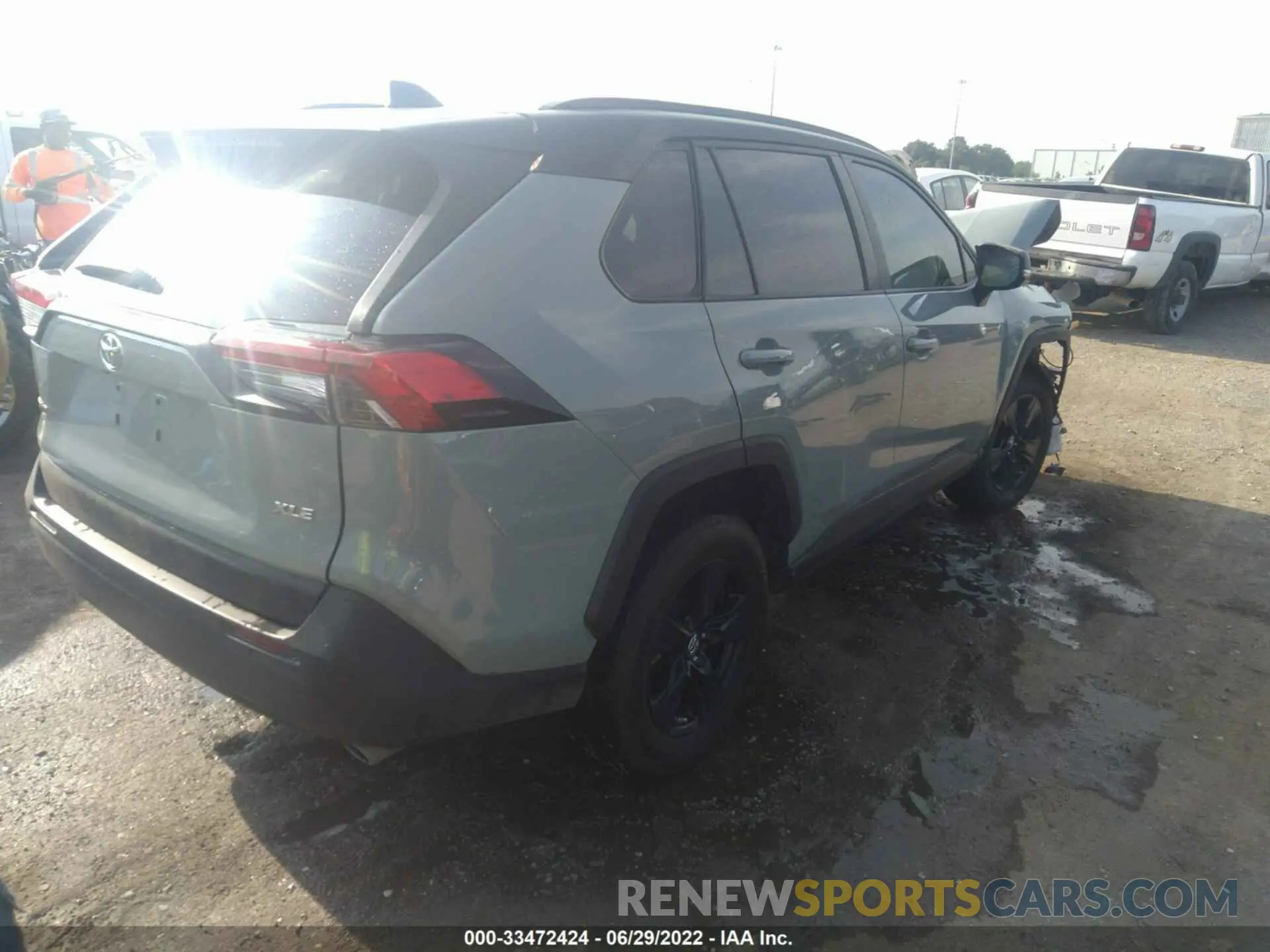 4 Фотография поврежденного автомобиля 2T3W1RFV7KW042226 TOYOTA RAV4 2019
