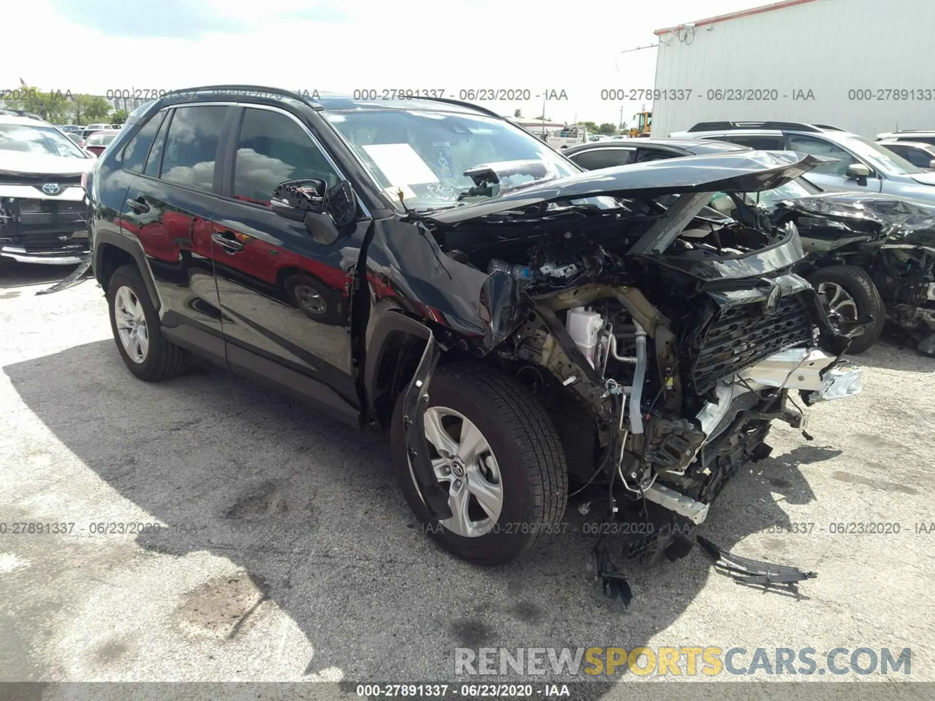 1 Фотография поврежденного автомобиля 2T3W1RFV7KW051007 TOYOTA RAV4 2019