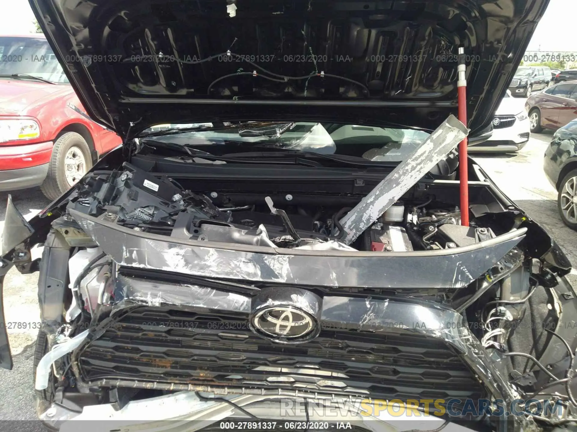 10 Фотография поврежденного автомобиля 2T3W1RFV7KW051007 TOYOTA RAV4 2019