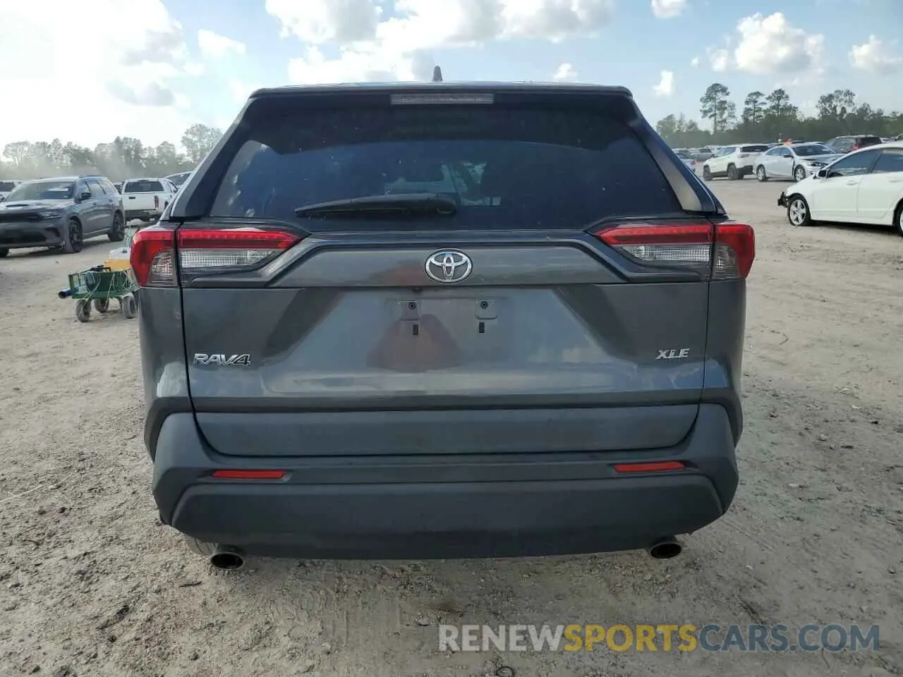 6 Фотография поврежденного автомобиля 2T3W1RFV8KC015408 TOYOTA RAV4 2019