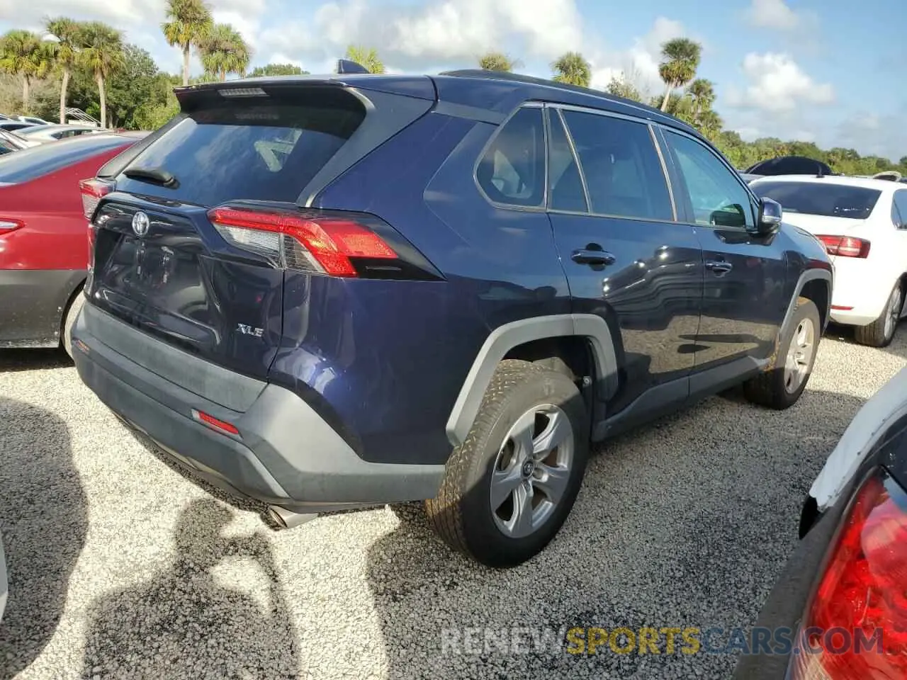 3 Photograph of a damaged car 2T3W1RFV8KC022410 TOYOTA RAV4 2019