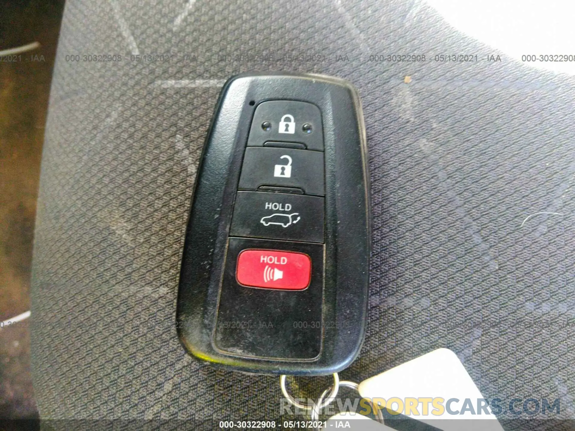 11 Photograph of a damaged car 2T3W1RFV8KW035852 TOYOTA RAV4 2019