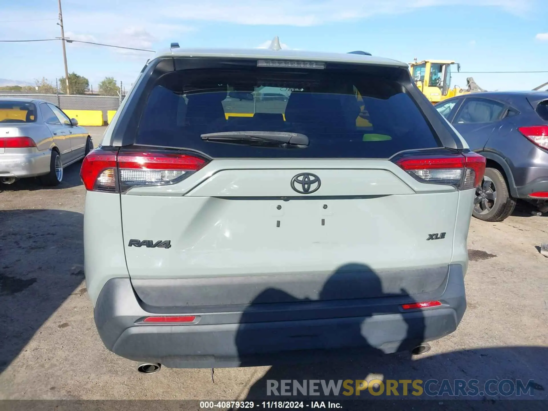 16 Photograph of a damaged car 2T3W1RFV8KW051937 TOYOTA RAV4 2019