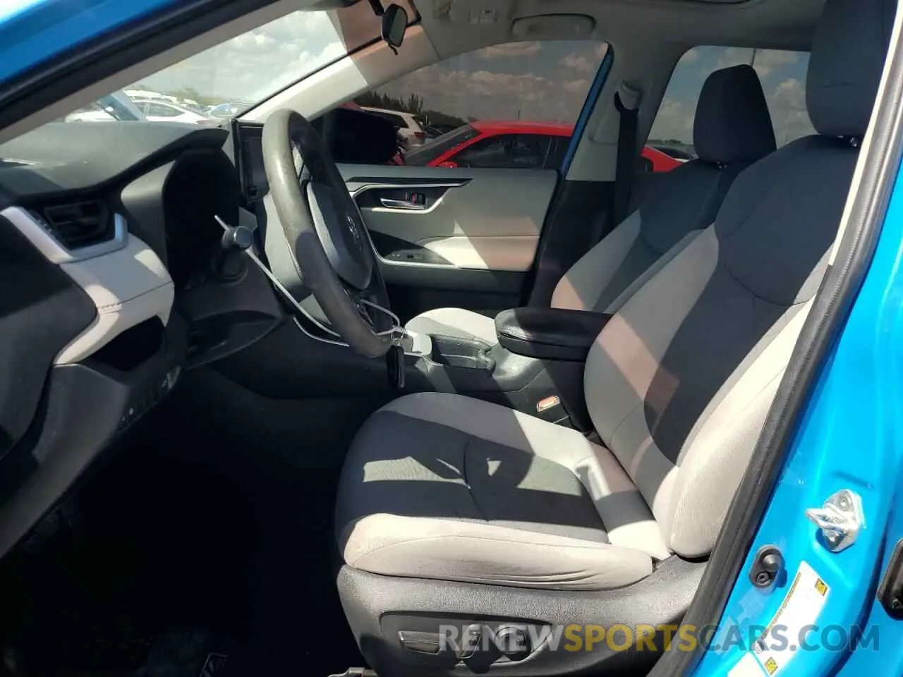7 Photograph of a damaged car 2T3W1RFV9KC023419 TOYOTA RAV4 2019