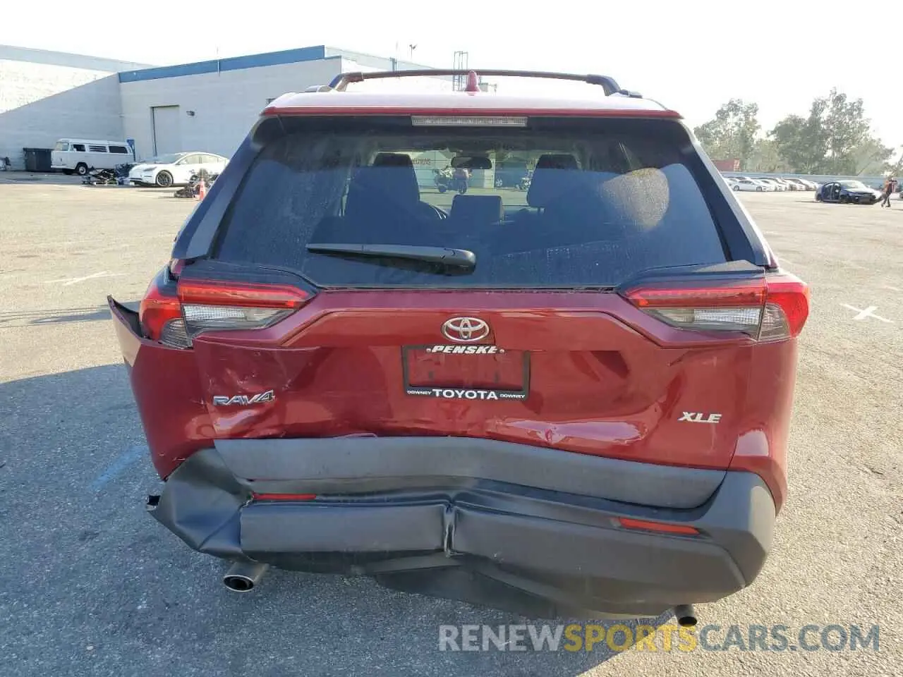 6 Photograph of a damaged car 2T3W1RFV9KW049095 TOYOTA RAV4 2019