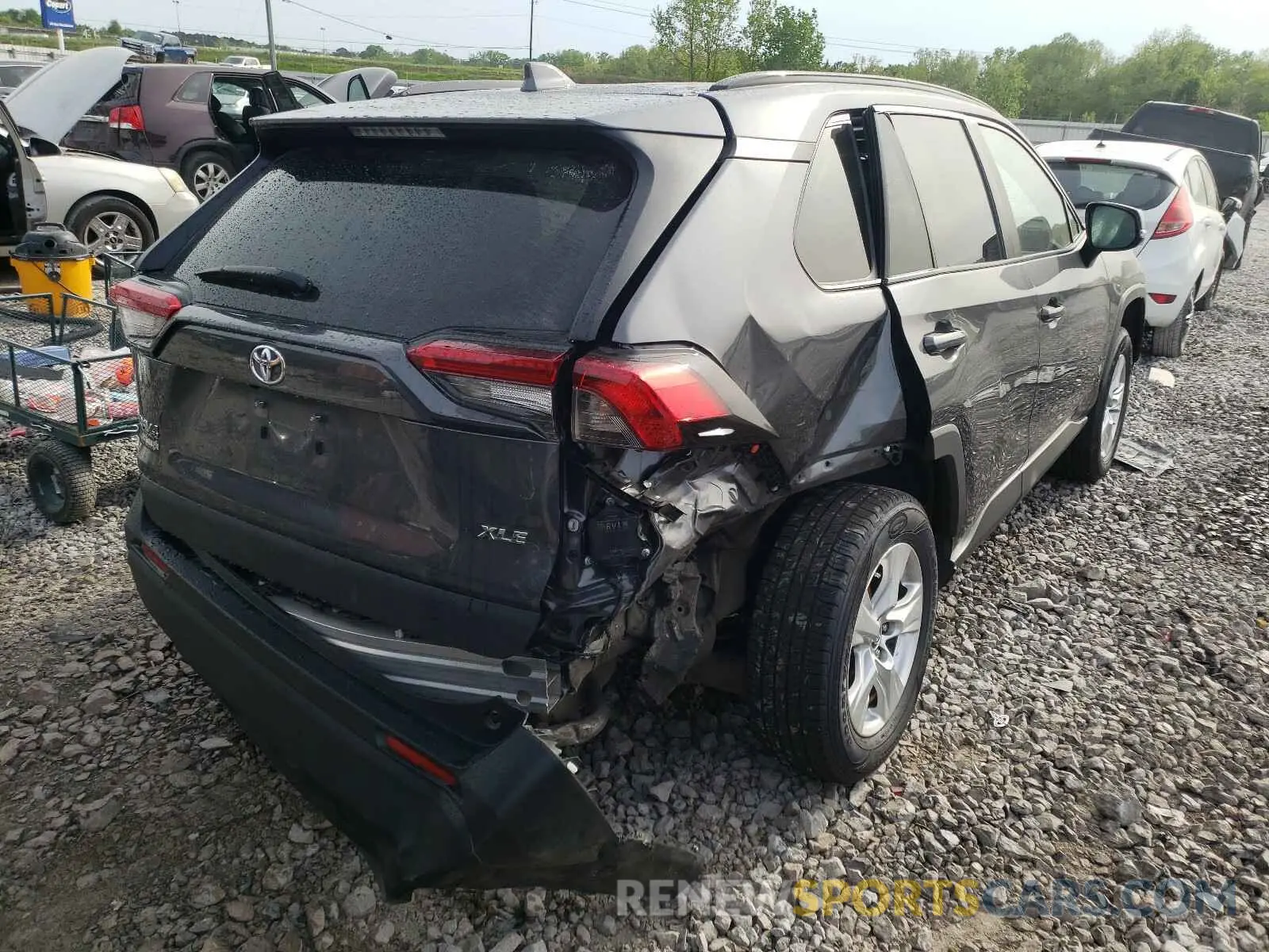 4 Photograph of a damaged car 2T3W1RFVXKC018326 TOYOTA RAV4 2019