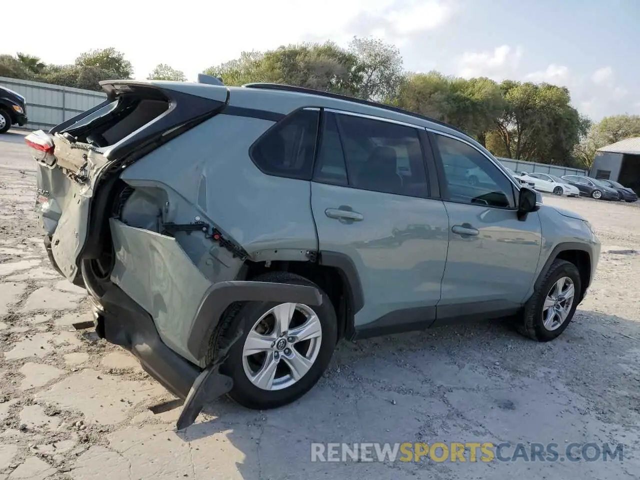 3 Photograph of a damaged car 2T3W1RFVXKW041779 TOYOTA RAV4 2019