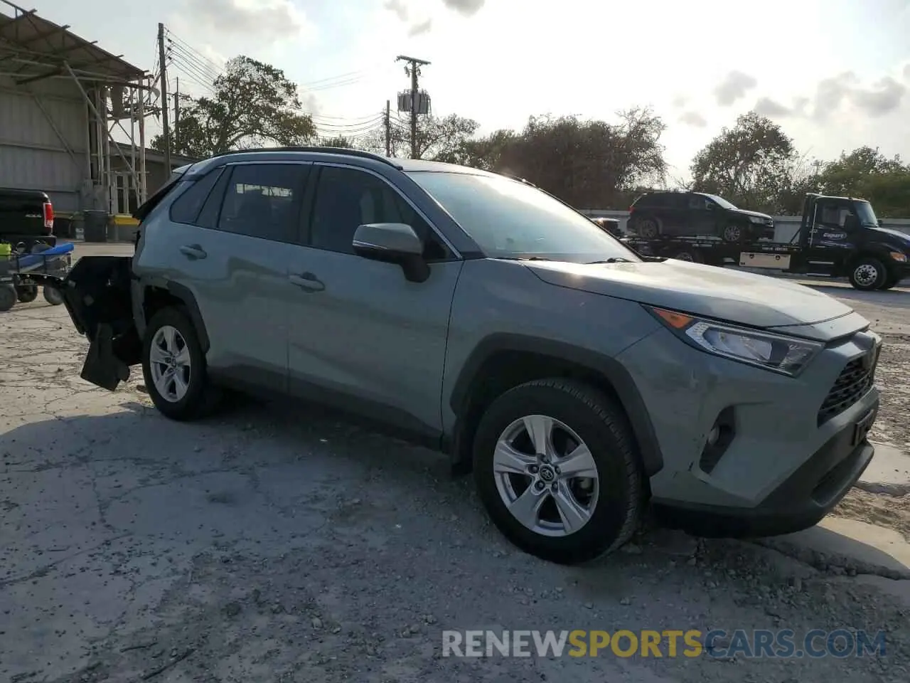 4 Photograph of a damaged car 2T3W1RFVXKW041779 TOYOTA RAV4 2019