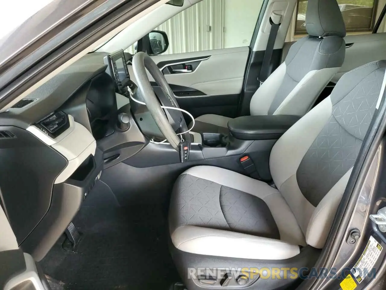 7 Фотография поврежденного автомобиля 2T3W1RFVXKW051423 TOYOTA RAV4 2019