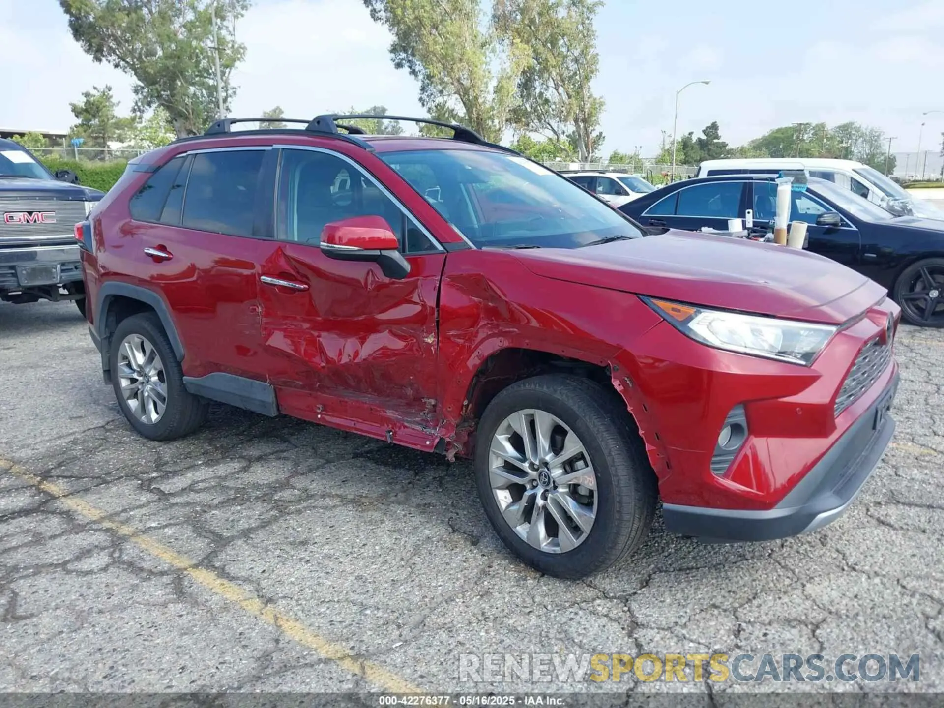 1 Фотография поврежденного автомобиля 2T3Y1RFV1KC019924 TOYOTA RAV4 2019