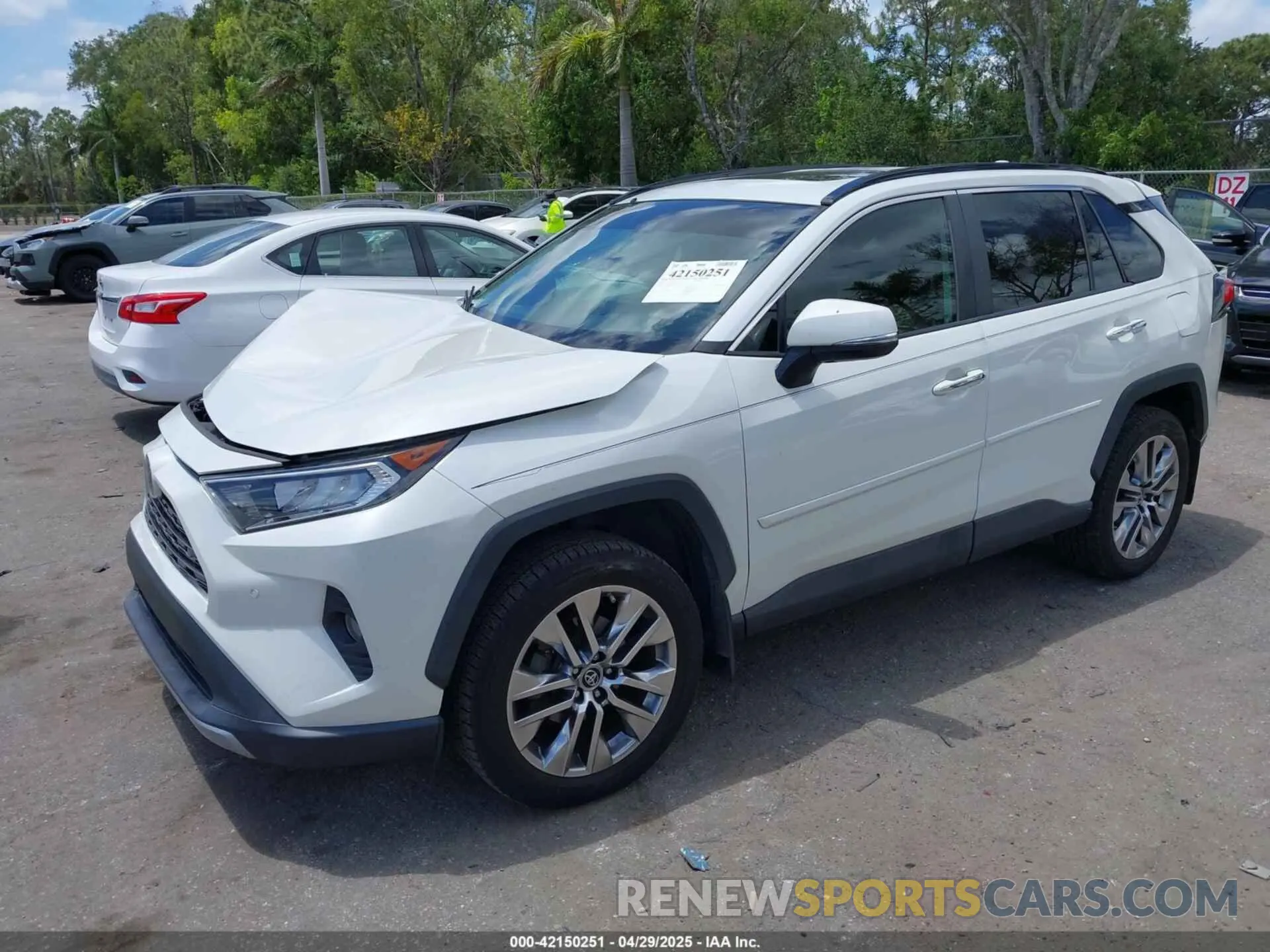2 Фотография поврежденного автомобиля 2T3Y1RFV1KW042327 TOYOTA RAV4 2019
