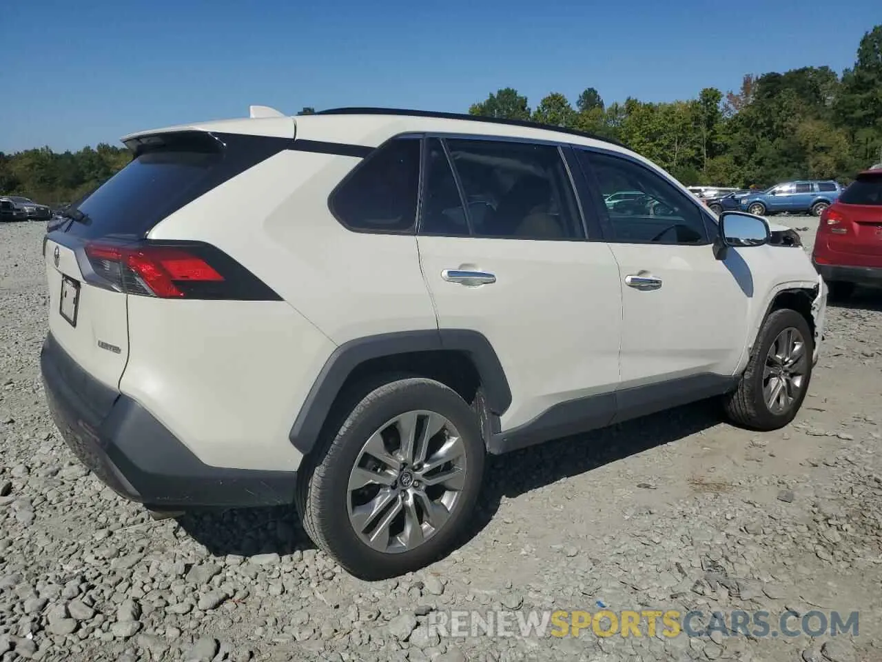 3 Photograph of a damaged car 2T3Y1RFV3KC013459 TOYOTA RAV4 2019