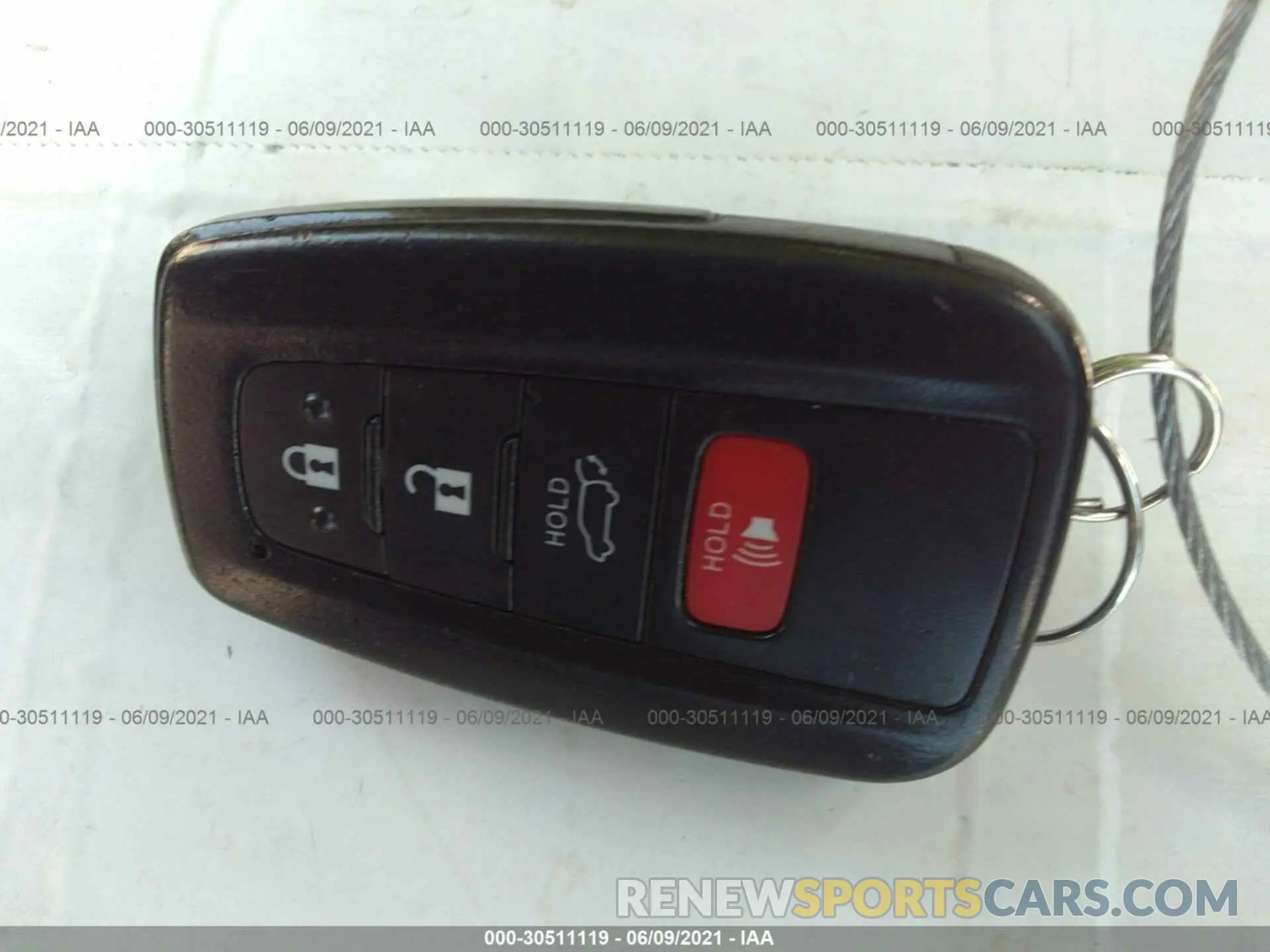 11 Photograph of a damaged car 2T3Y1RFV5KW007094 TOYOTA RAV4 2019