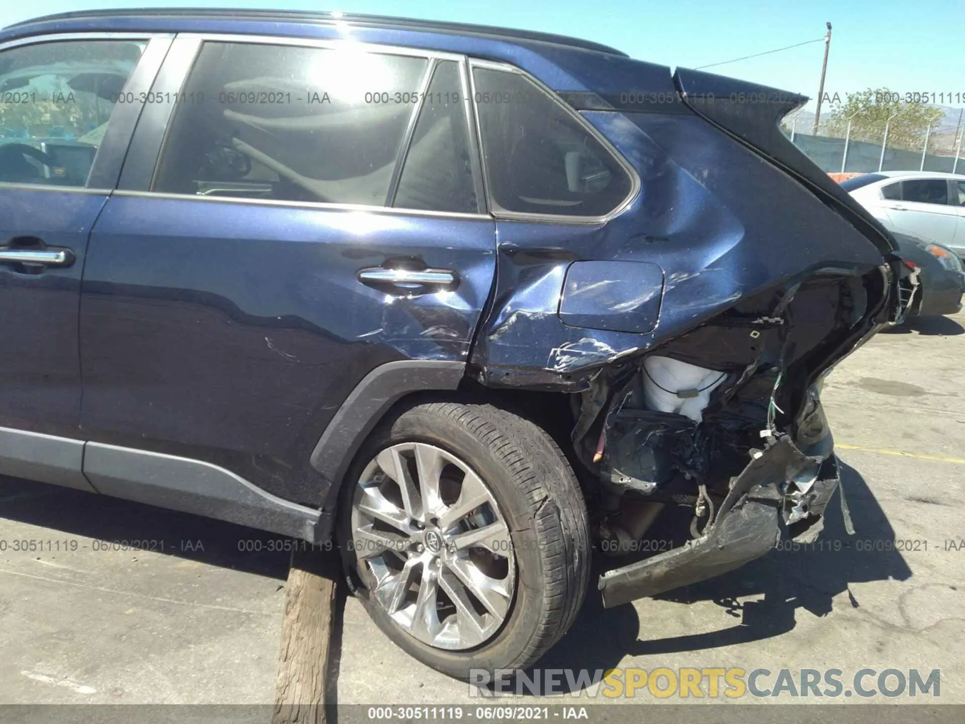 6 Photograph of a damaged car 2T3Y1RFV5KW007094 TOYOTA RAV4 2019
