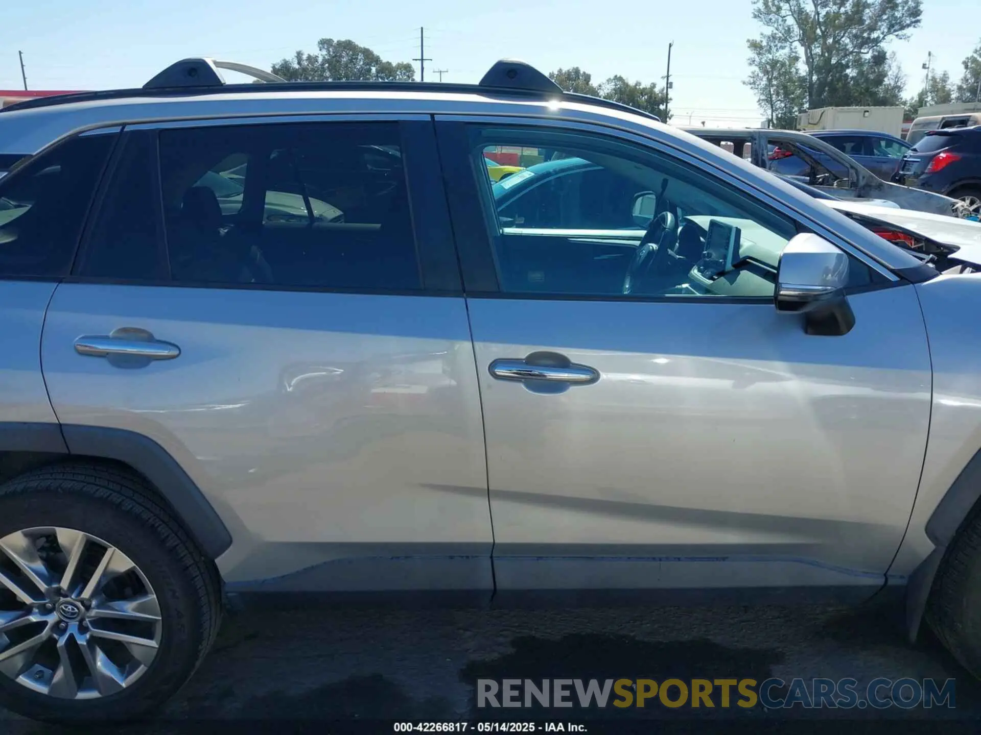 14 Фотография поврежденного автомобиля 2T3Y1RFV6KW030416 TOYOTA RAV4 2019