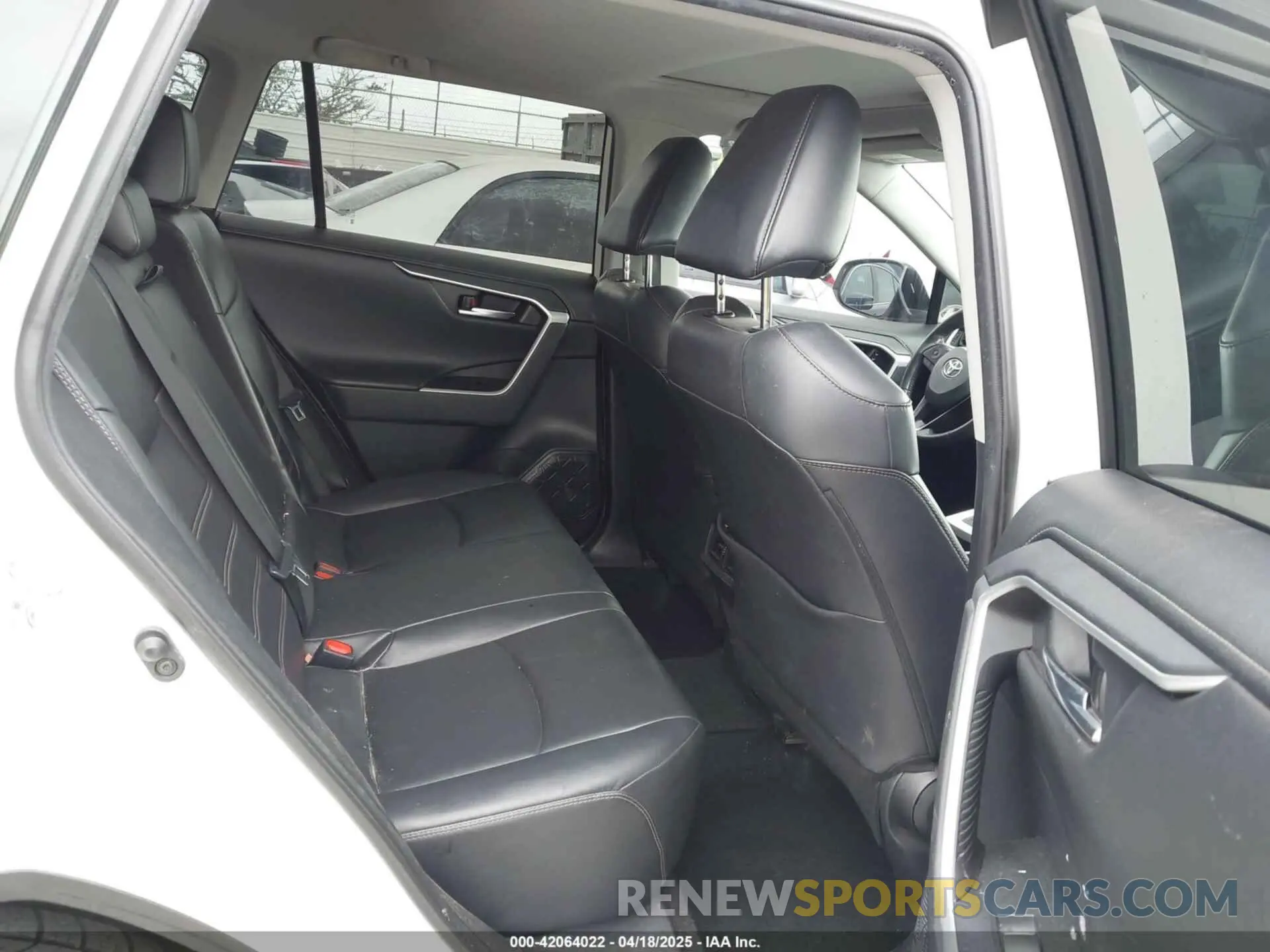 8 Фотография поврежденного автомобиля 2T3Y1RFVXKC008176 TOYOTA RAV4 2019