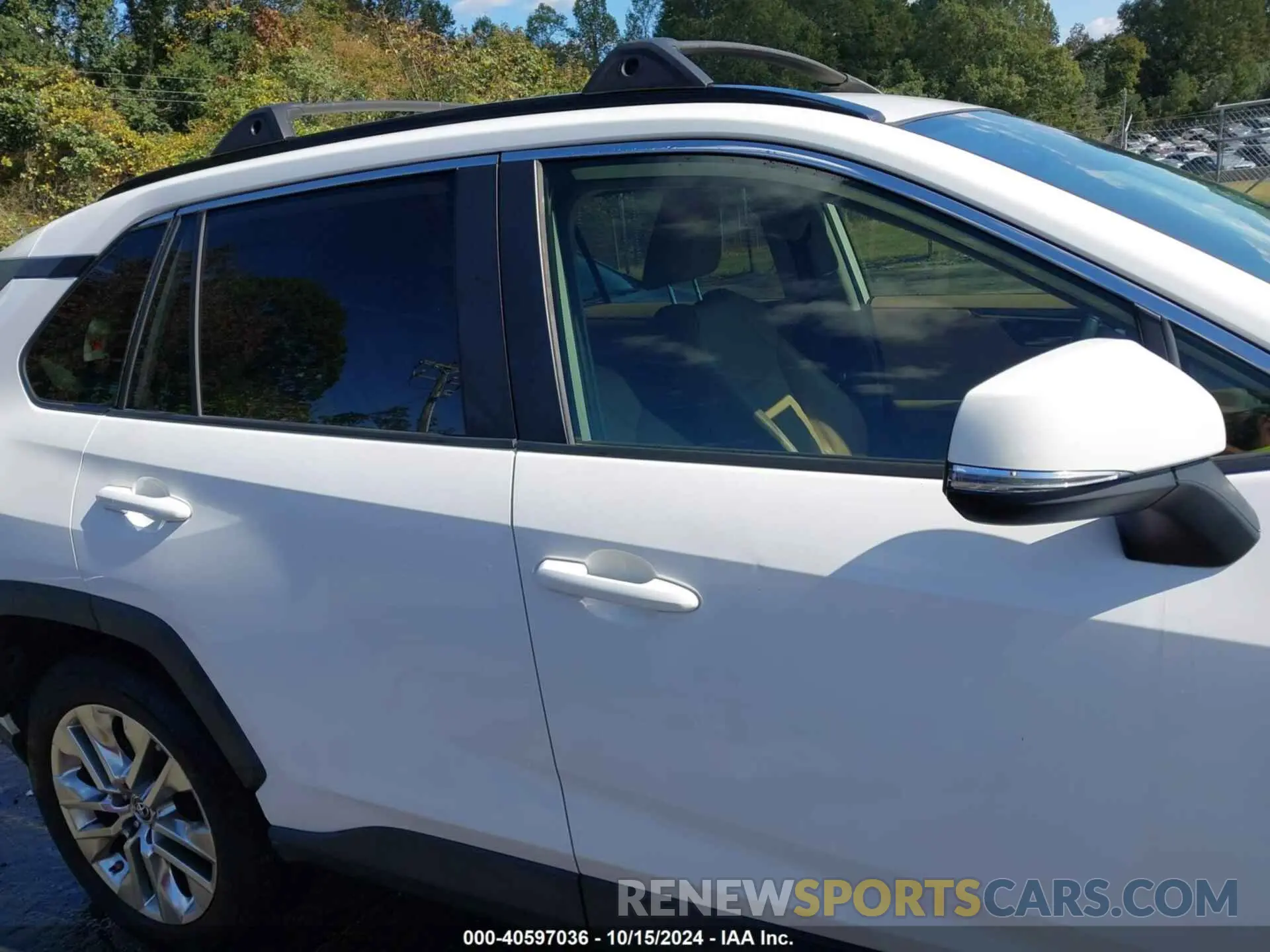 13 Photograph of a damaged car JTMA1RFV1KD009827 TOYOTA RAV4 2019