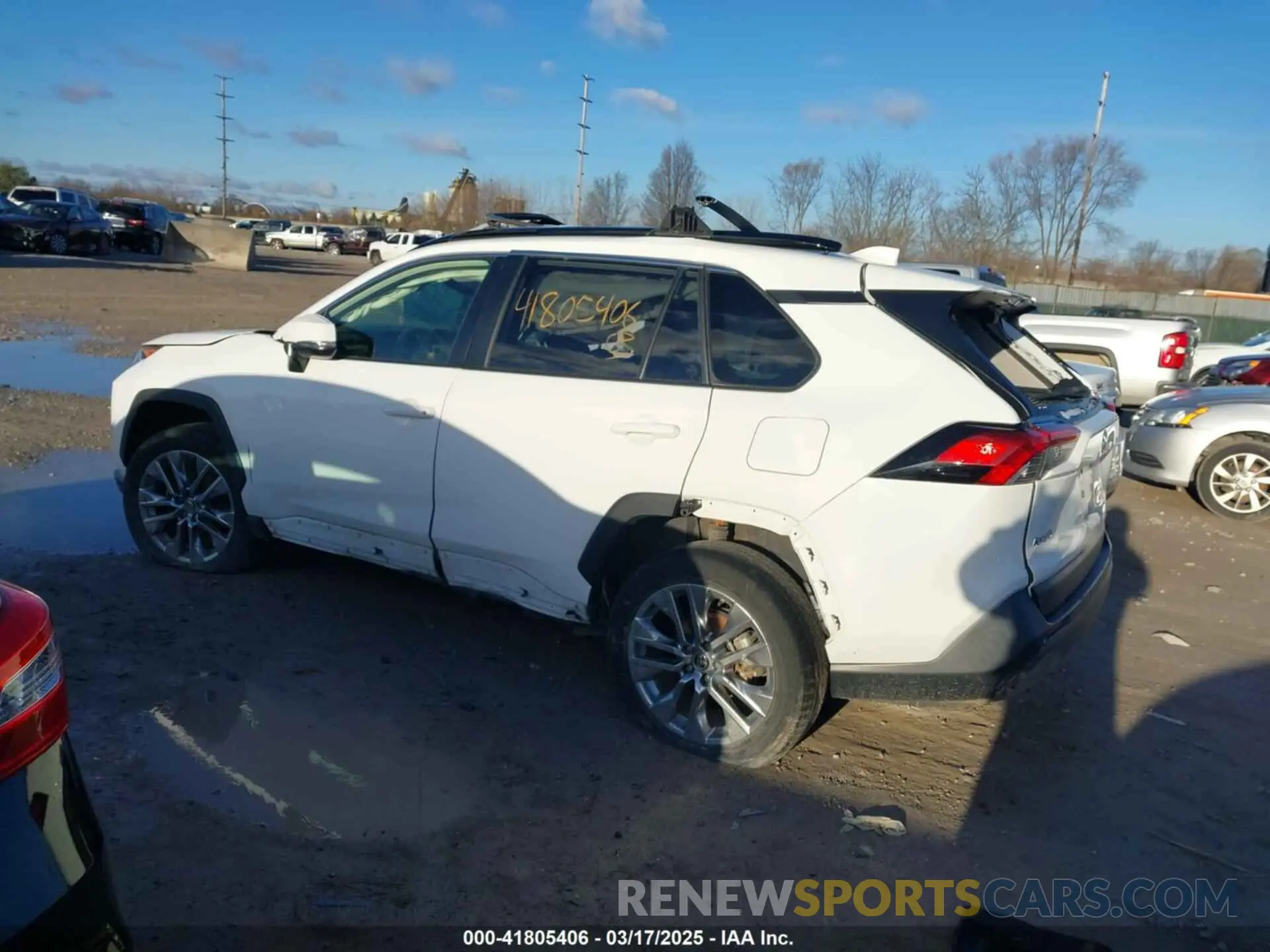 3 Photograph of a damaged car JTMA1RFV1KD023548 TOYOTA RAV4 2019