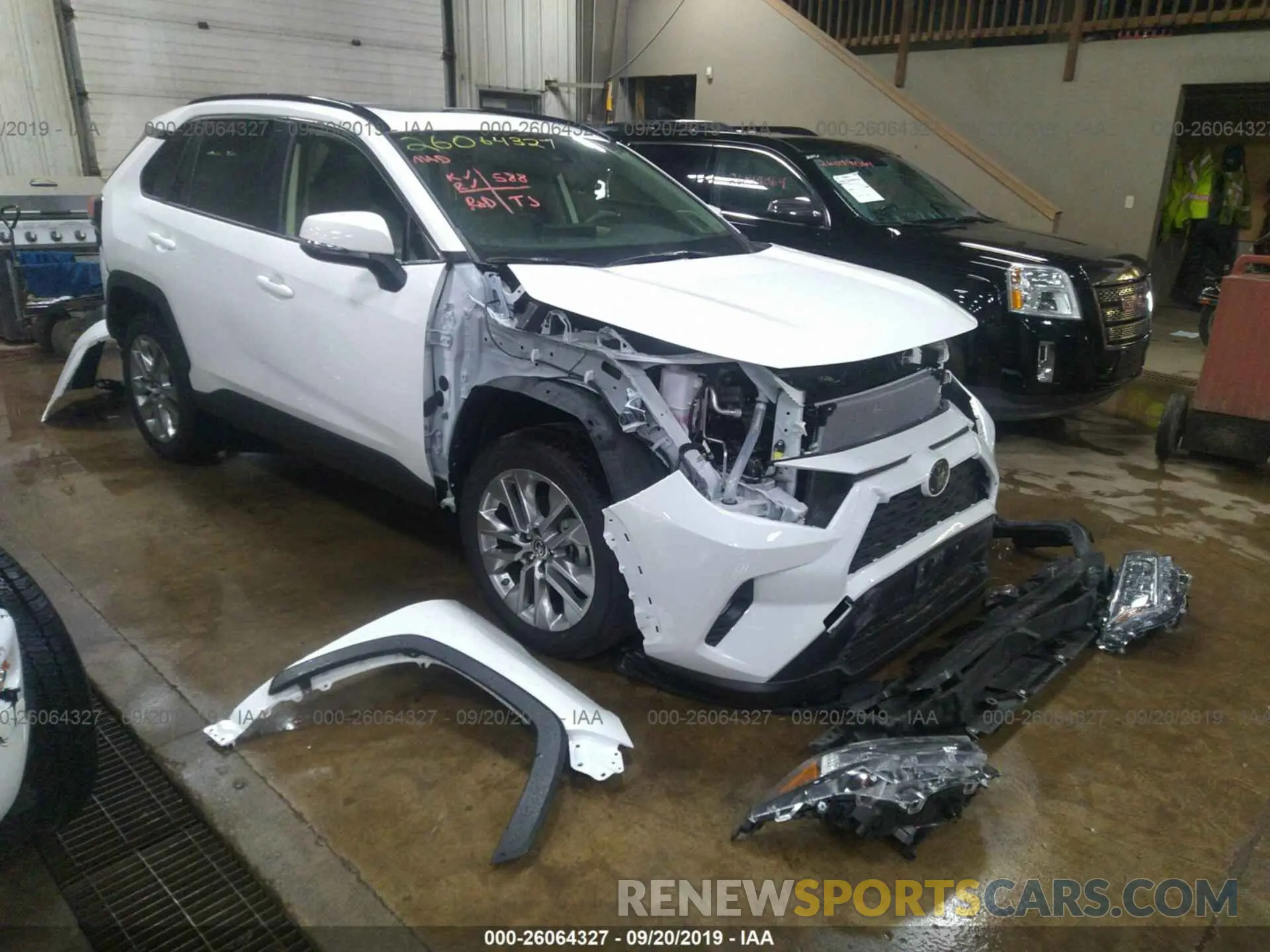 1 Photograph of a damaged car JTMA1RFV3KD026354 TOYOTA RAV4 2019