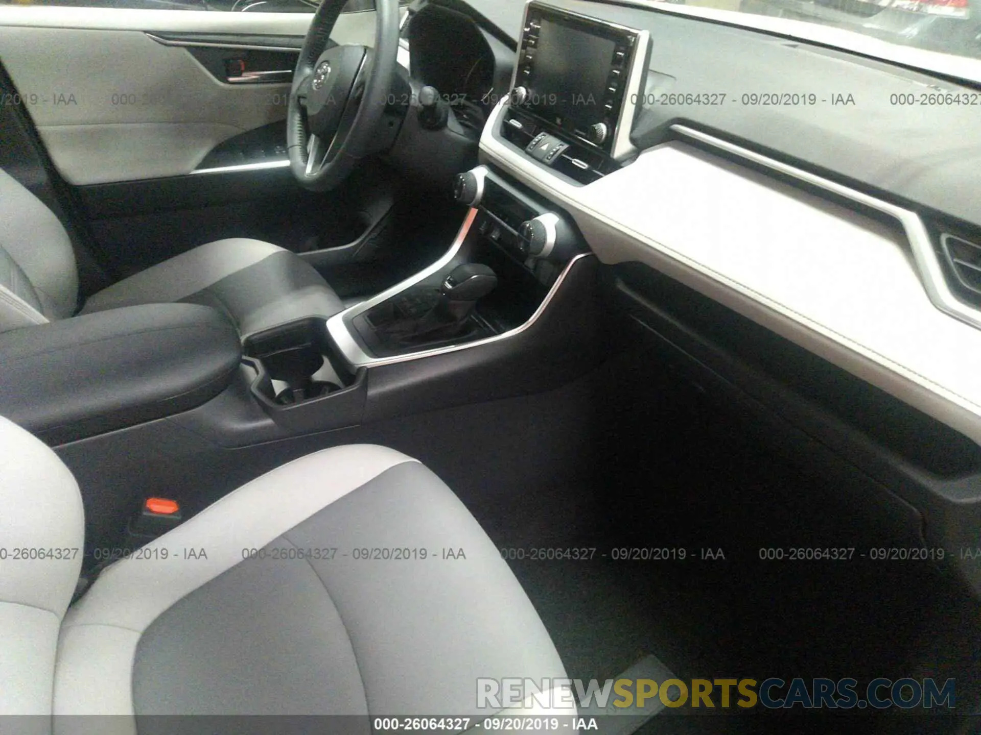 5 Photograph of a damaged car JTMA1RFV3KD026354 TOYOTA RAV4 2019