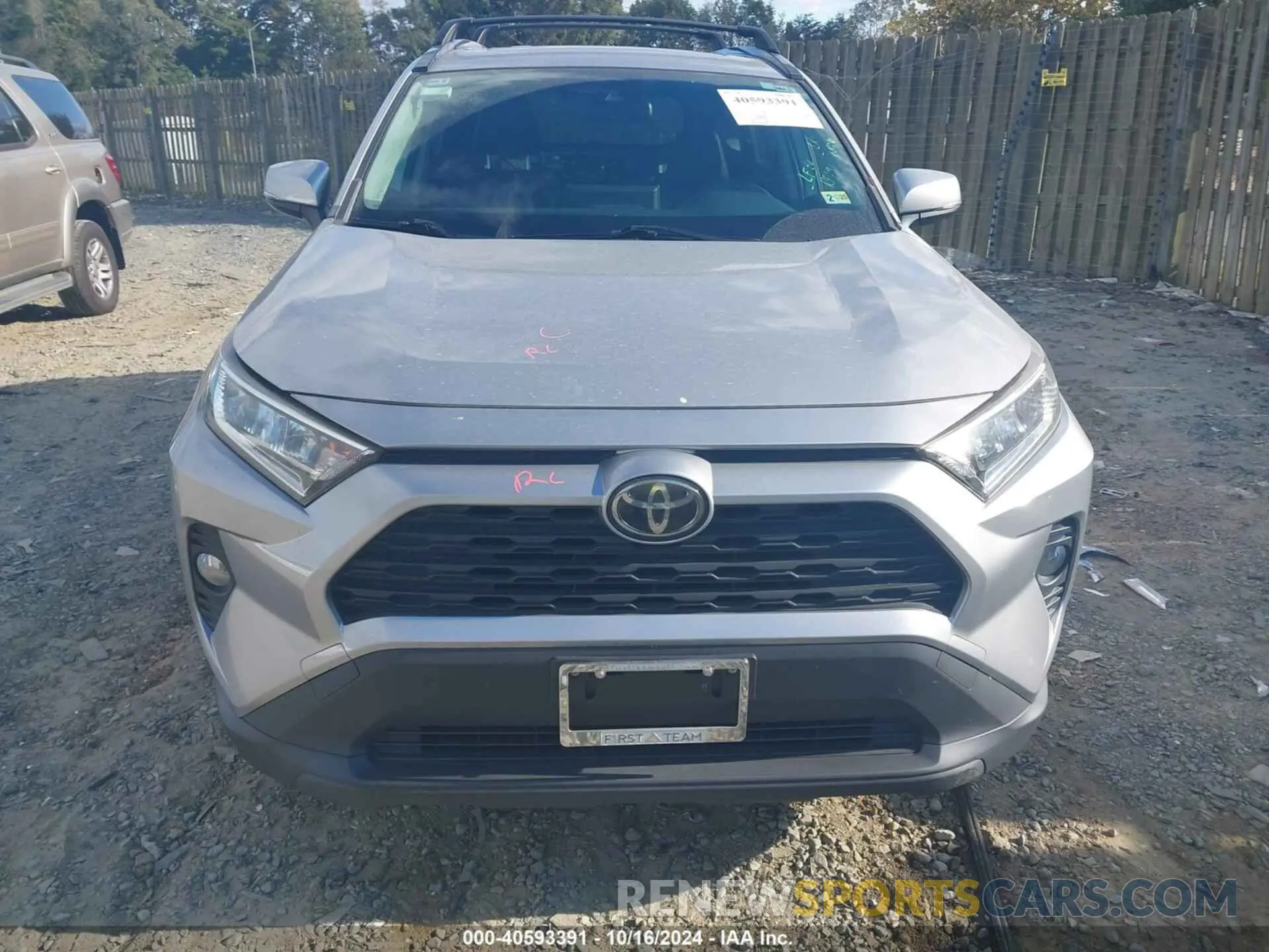 12 Фотография поврежденного автомобиля JTMA1RFV3KD510282 TOYOTA RAV4 2019
