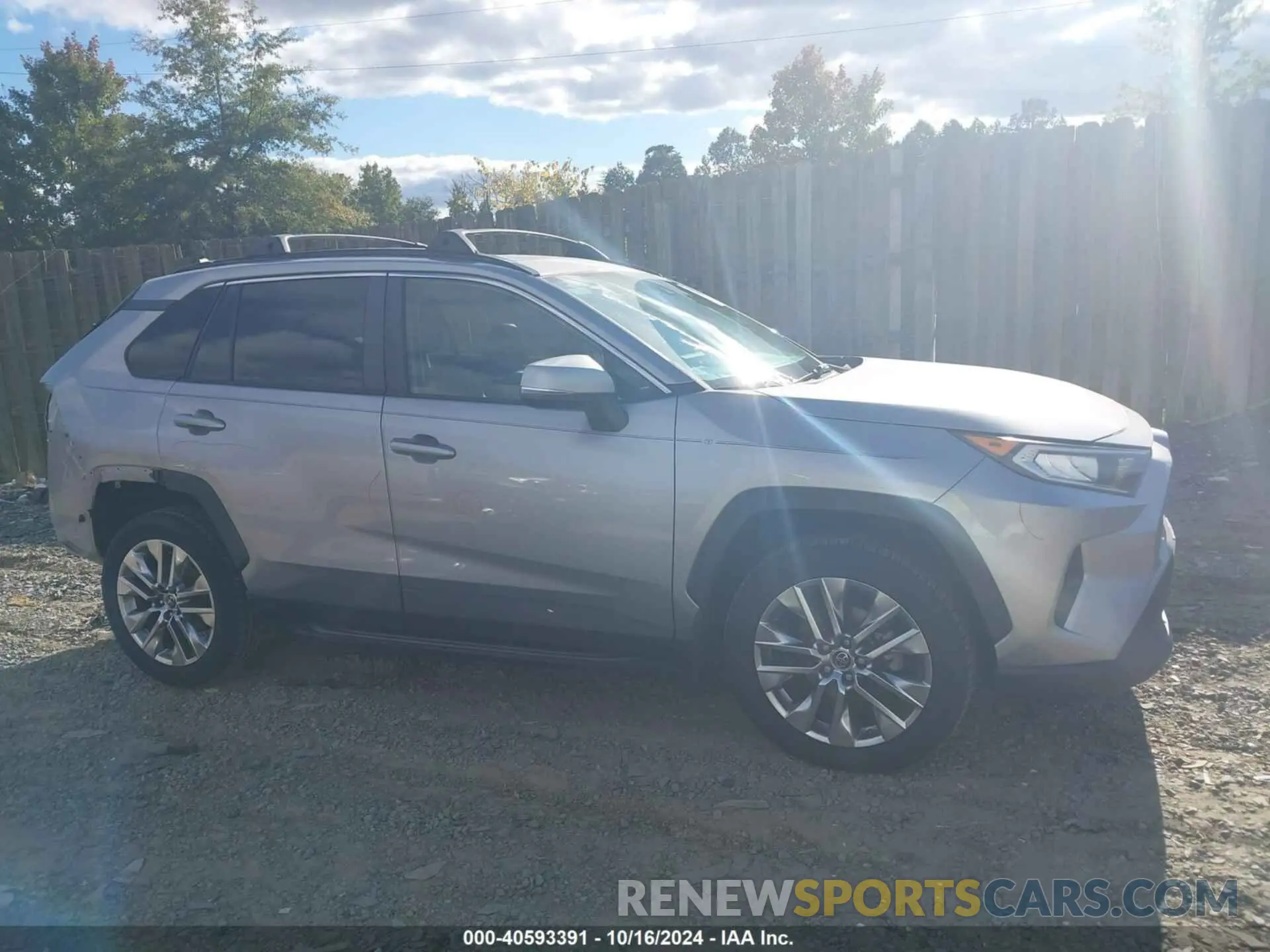 13 Фотография поврежденного автомобиля JTMA1RFV3KD510282 TOYOTA RAV4 2019