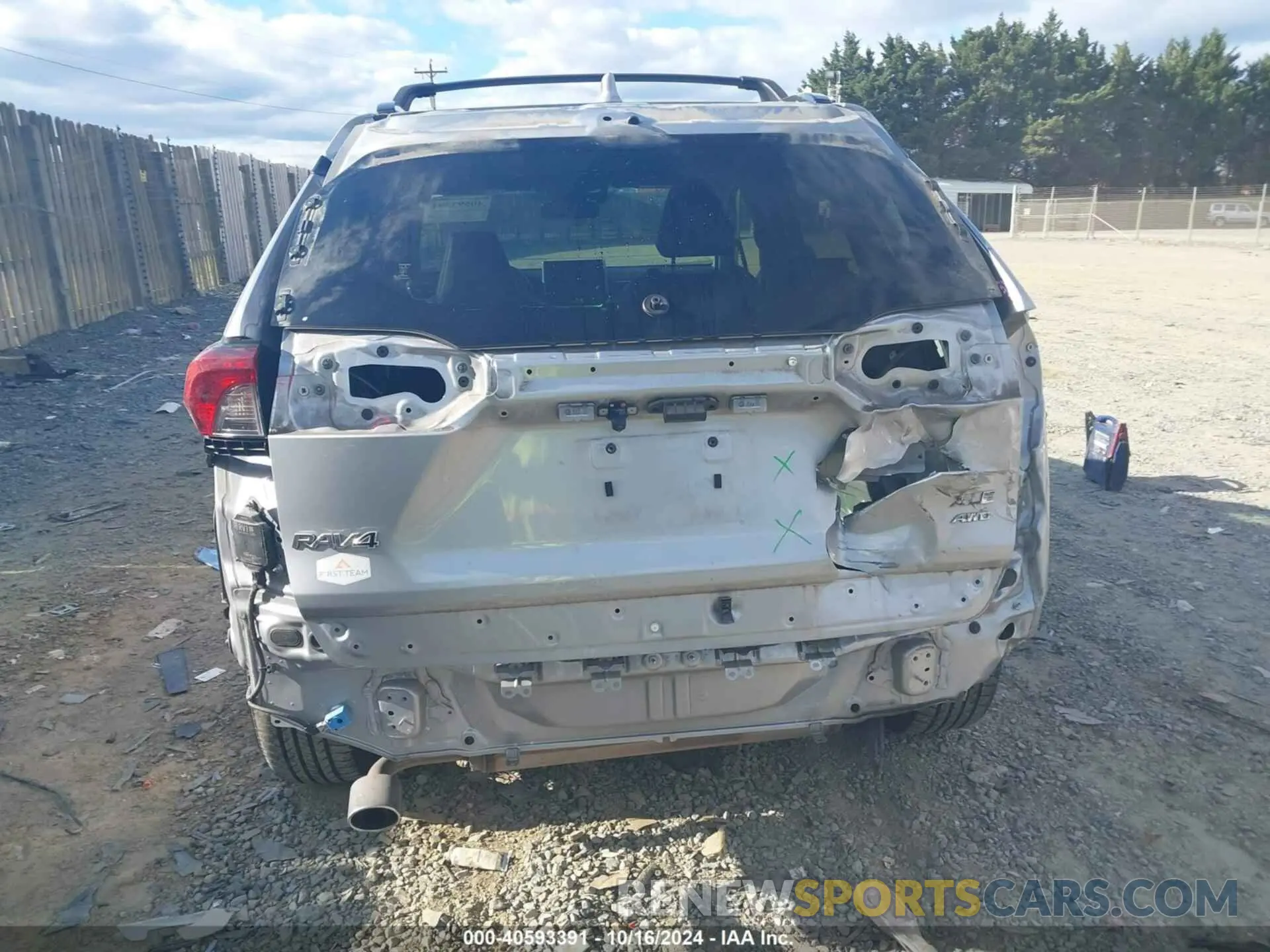 16 Фотография поврежденного автомобиля JTMA1RFV3KD510282 TOYOTA RAV4 2019