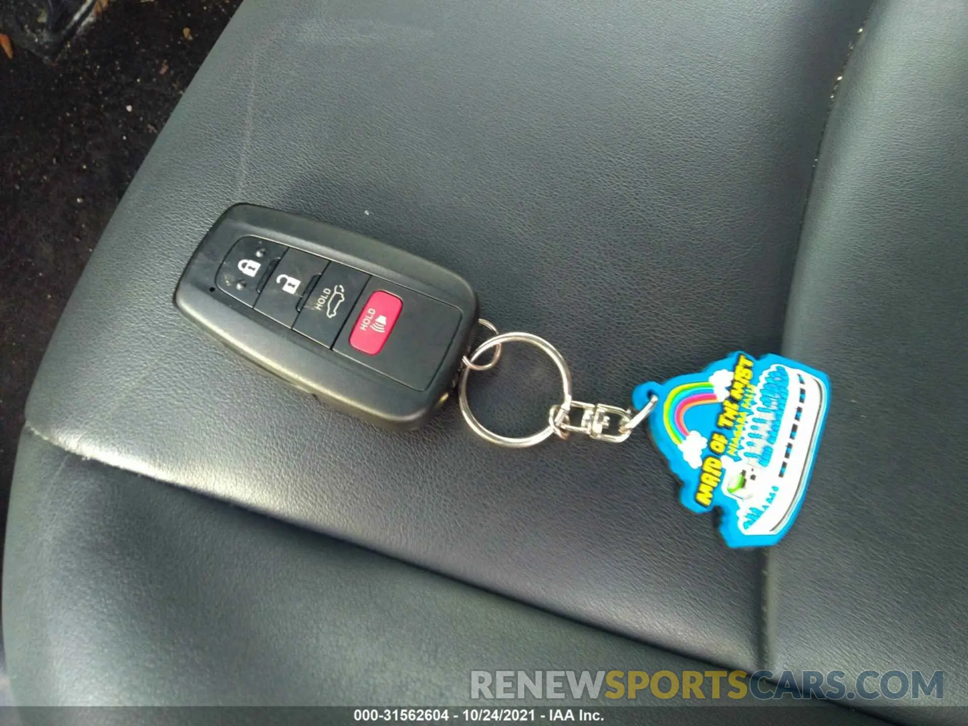 11 Photograph of a damaged car JTMA1RFV4KD010163 TOYOTA RAV4 2019