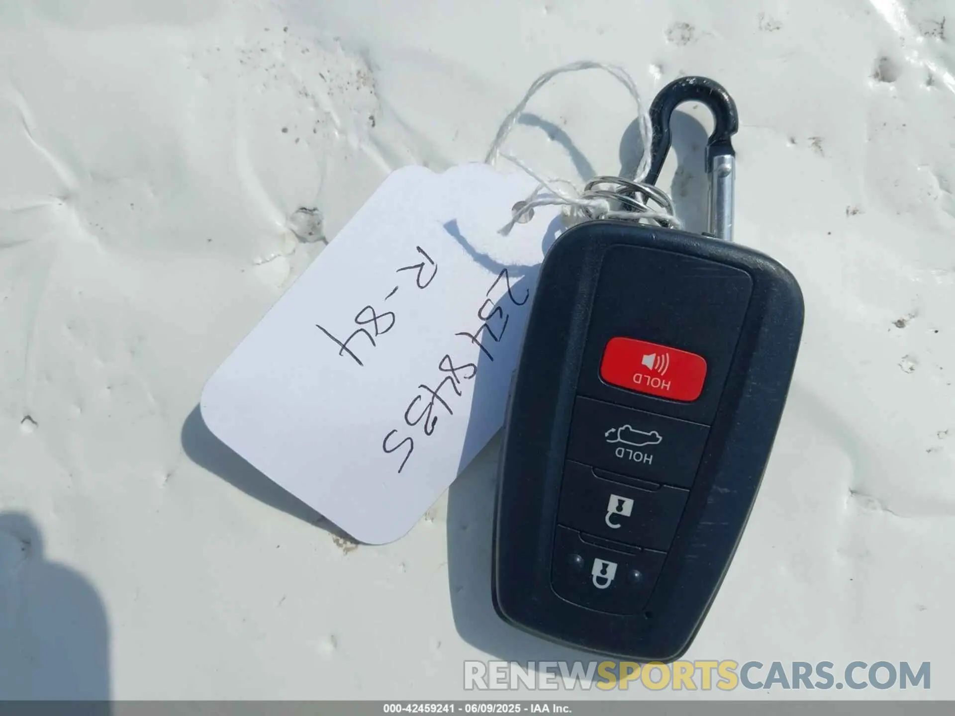 11 Photograph of a damaged car JTMA1RFV4KD015251 TOYOTA RAV4 2019