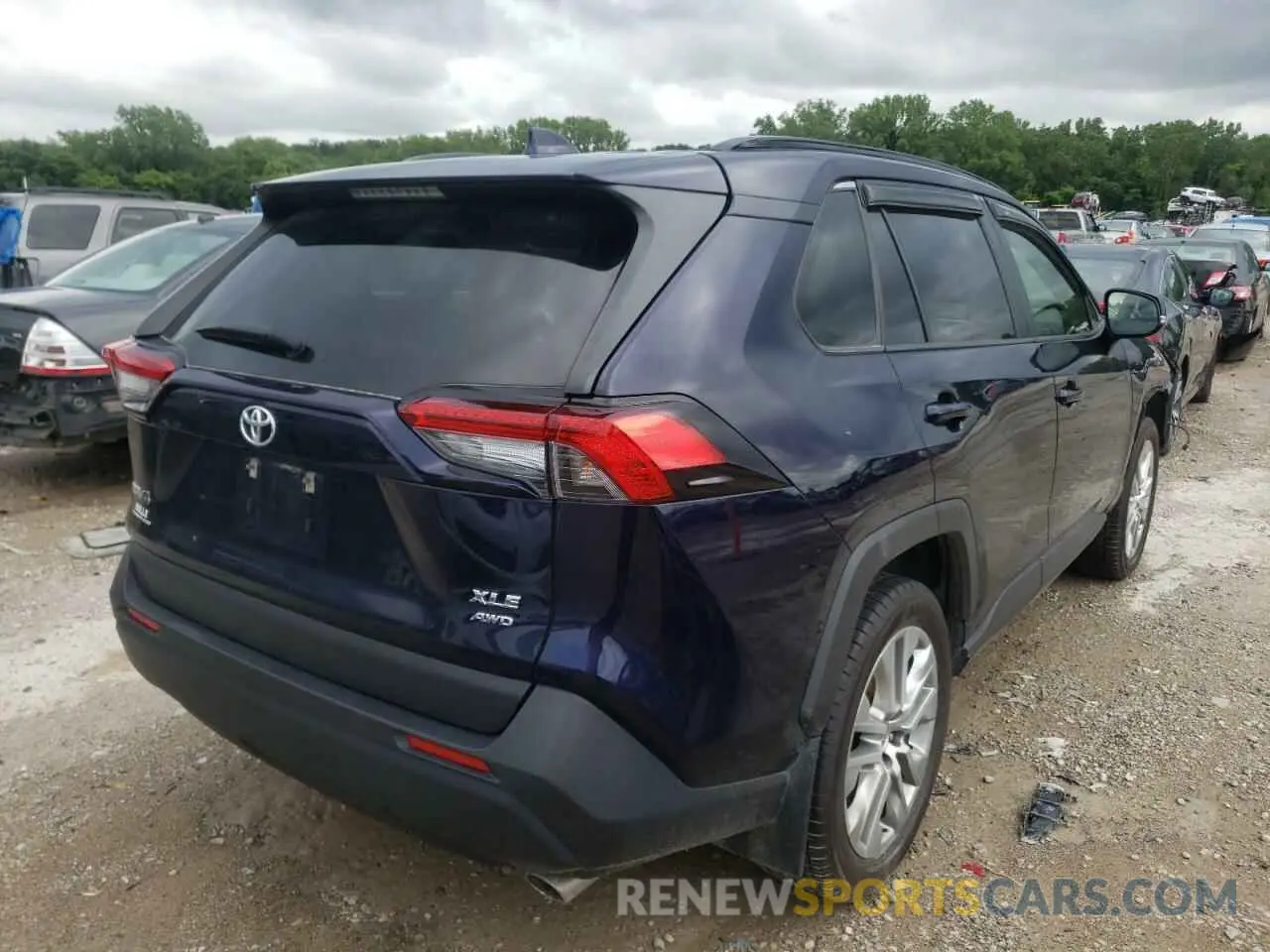 4 Photograph of a damaged car JTMA1RFV4KD522960 TOYOTA RAV4 2019