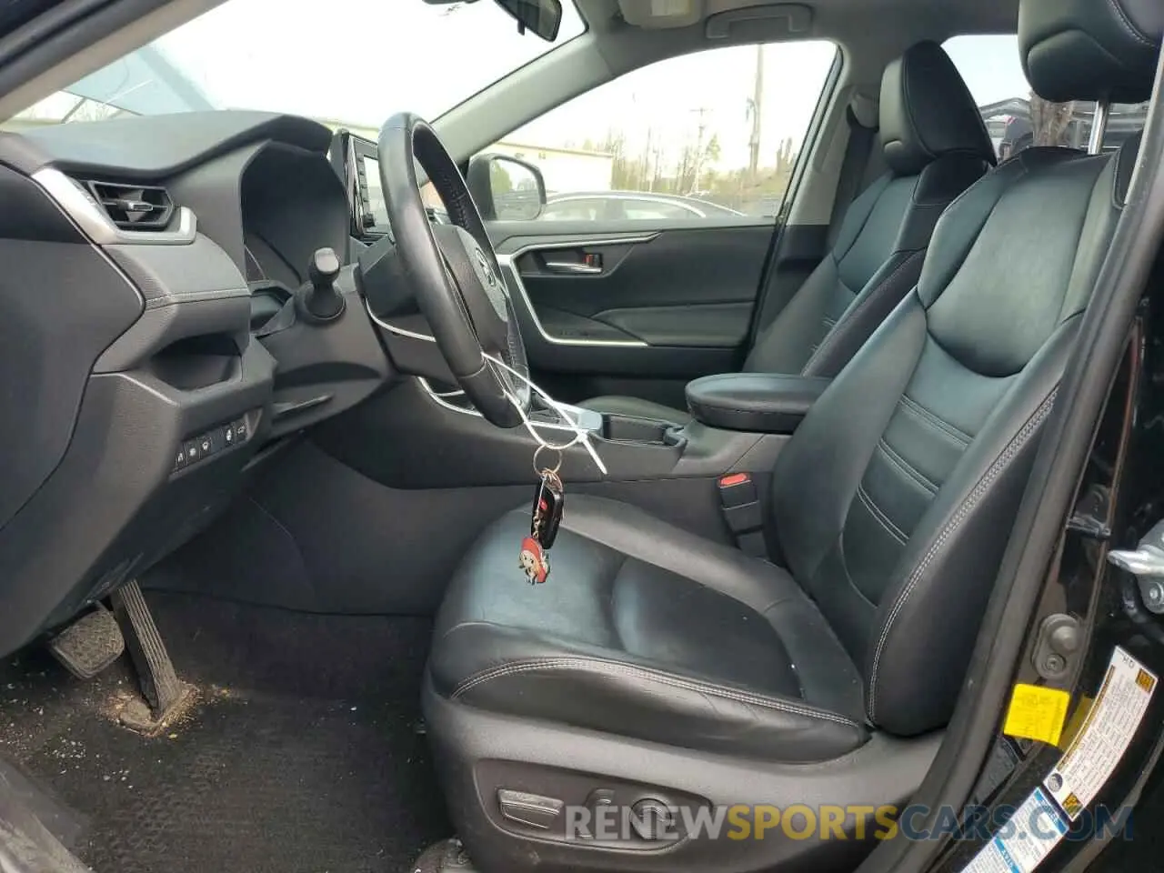 7 Фотография поврежденного автомобиля JTMA1RFV5KD509117 TOYOTA RAV4 2019