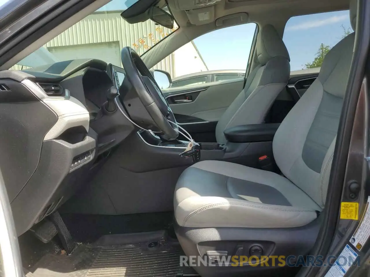 7 Фотография поврежденного автомобиля JTMA1RFV6KD014635 TOYOTA RAV4 2019