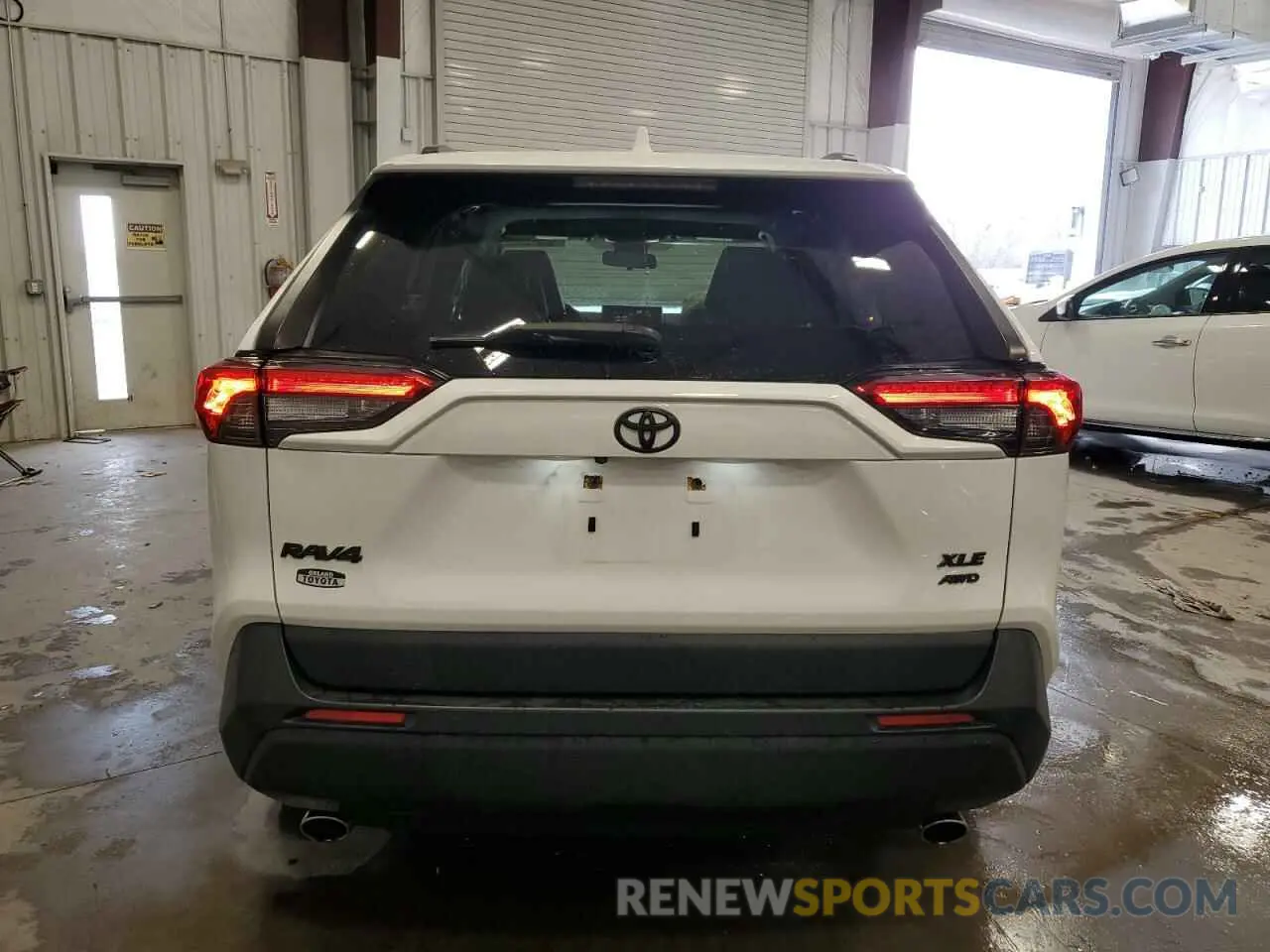 6 Фотография поврежденного автомобиля JTMA1RFV6KD016871 TOYOTA RAV4 2019
