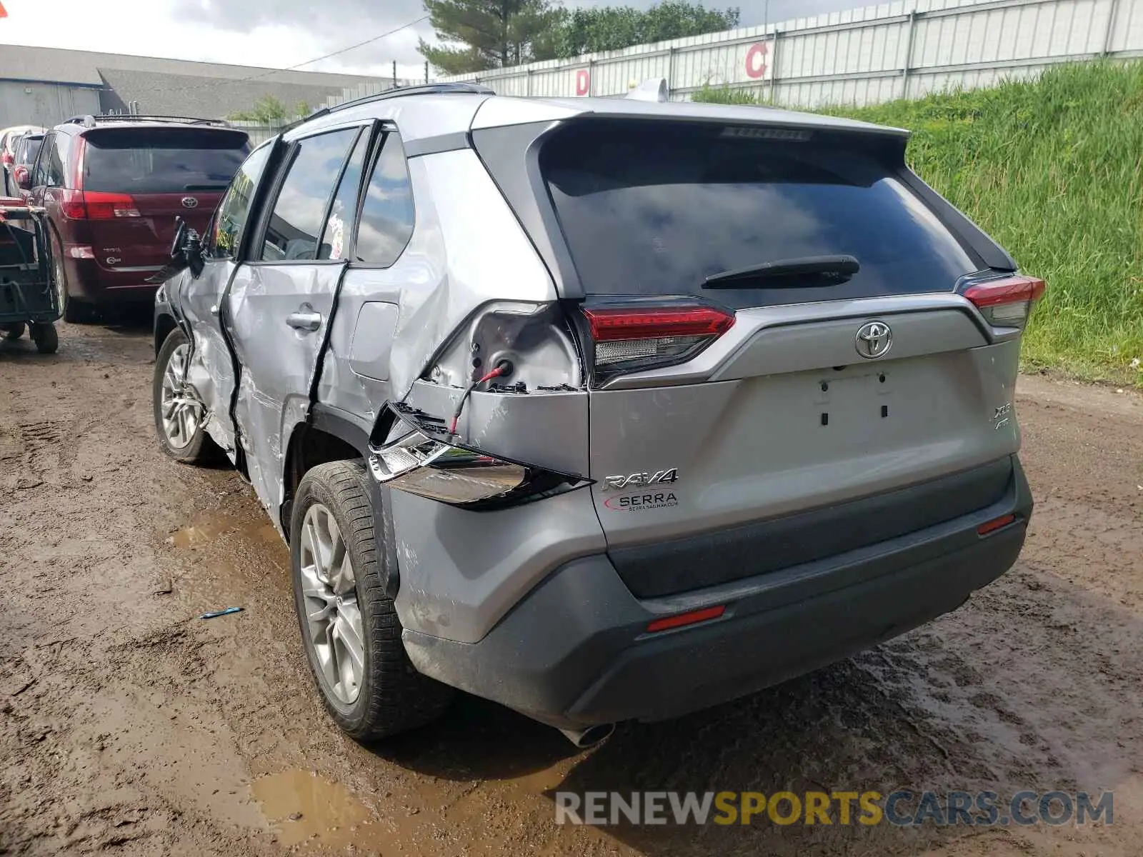 3 Photograph of a damaged car JTMA1RFV6KD516335 TOYOTA RAV4 2019
