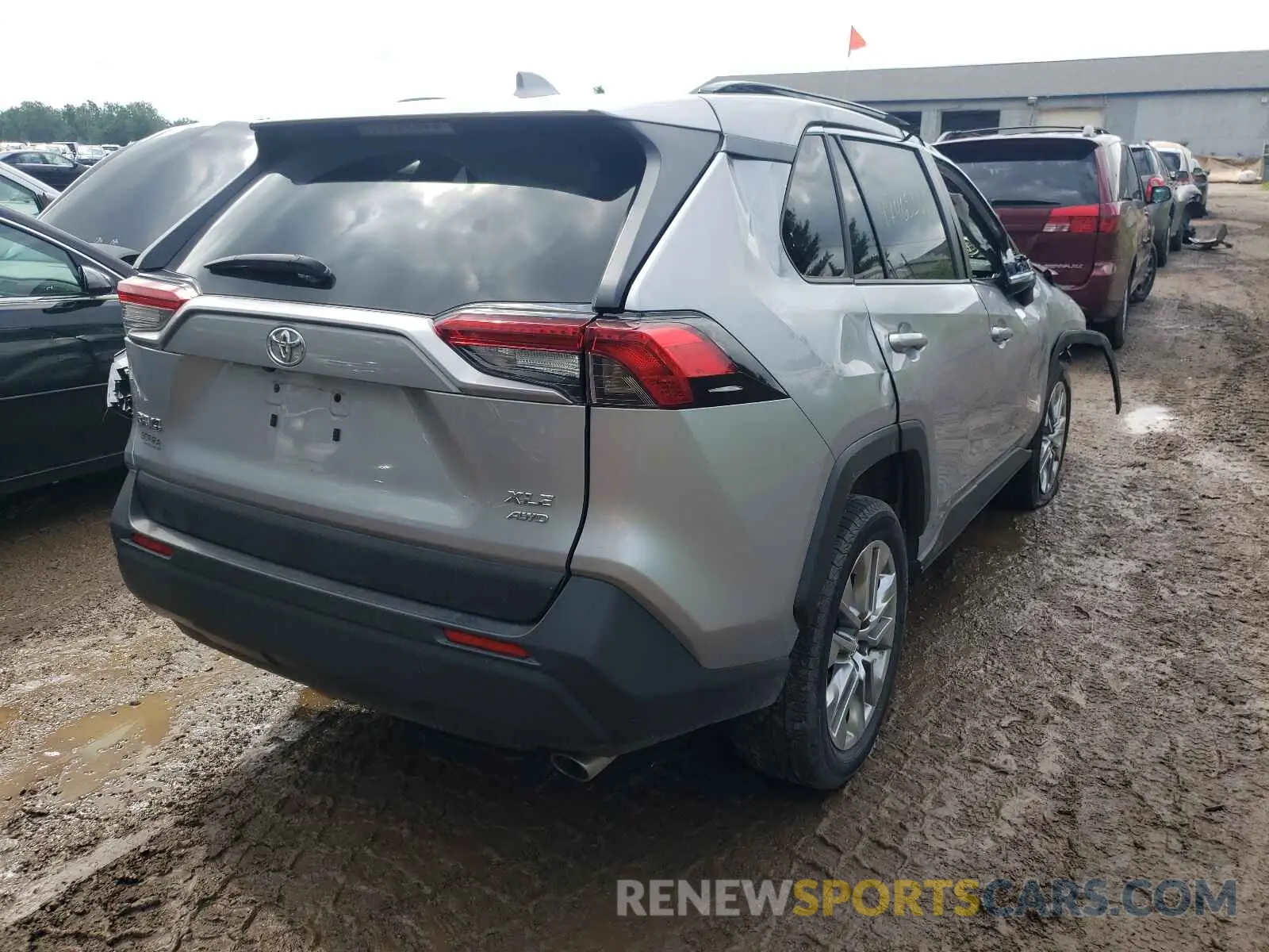 4 Photograph of a damaged car JTMA1RFV6KD516335 TOYOTA RAV4 2019