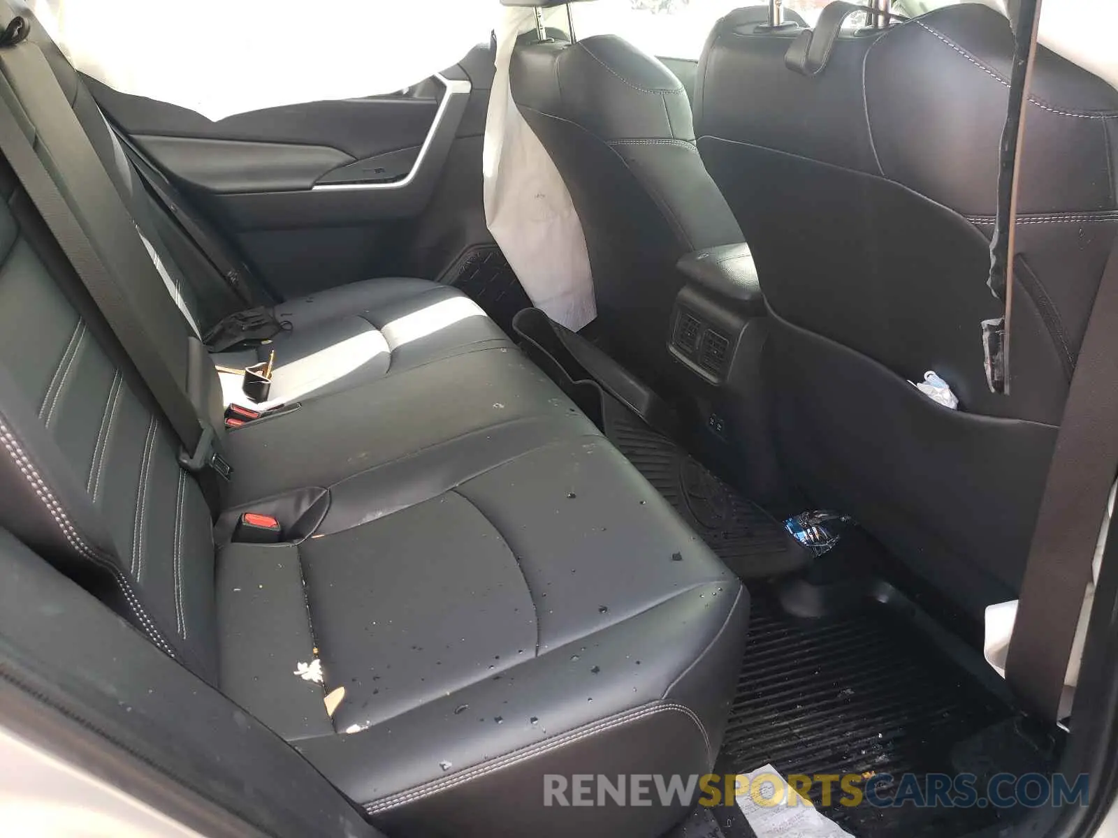 6 Photograph of a damaged car JTMA1RFV6KD516335 TOYOTA RAV4 2019