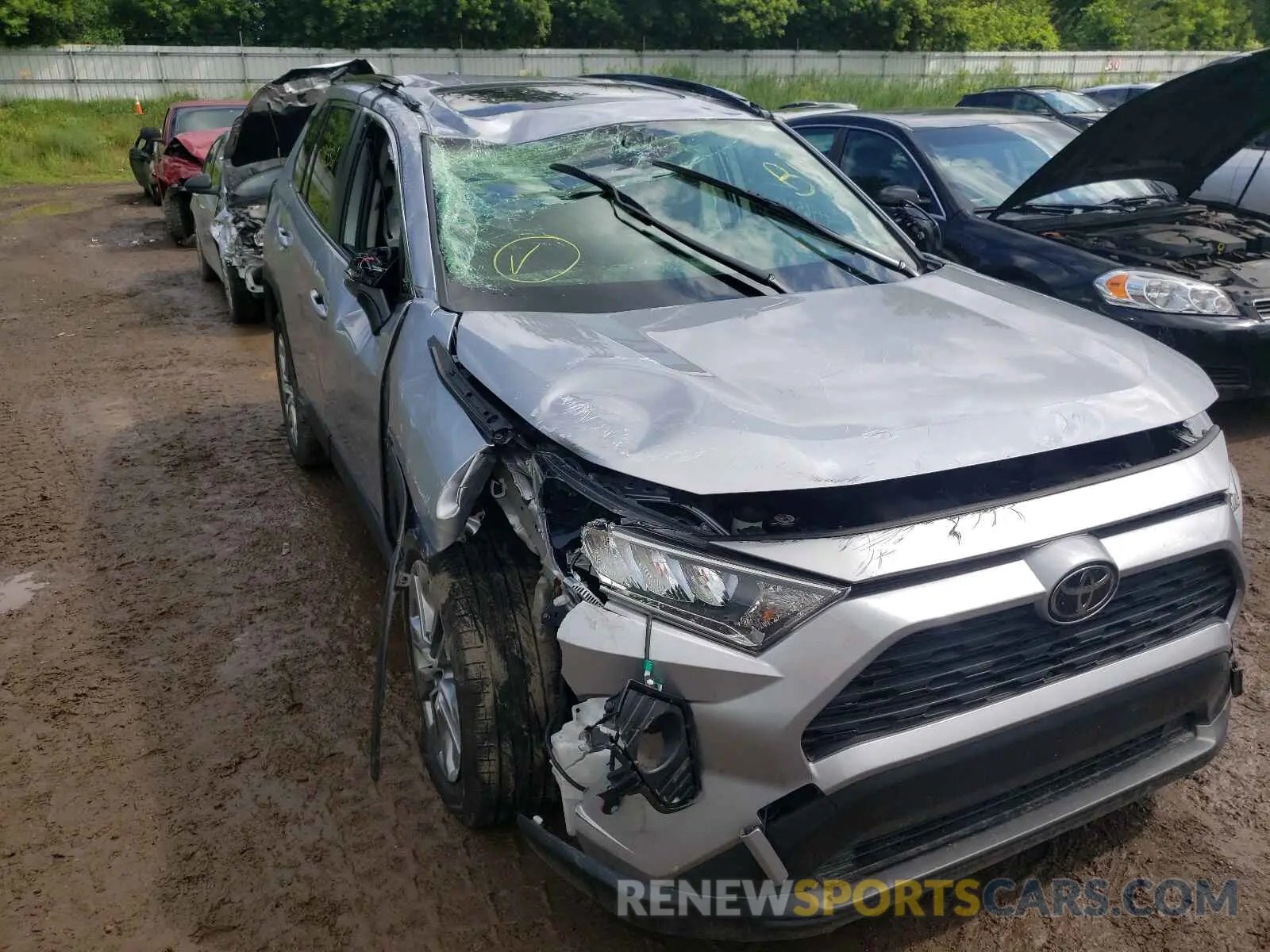 9 Photograph of a damaged car JTMA1RFV6KD516335 TOYOTA RAV4 2019