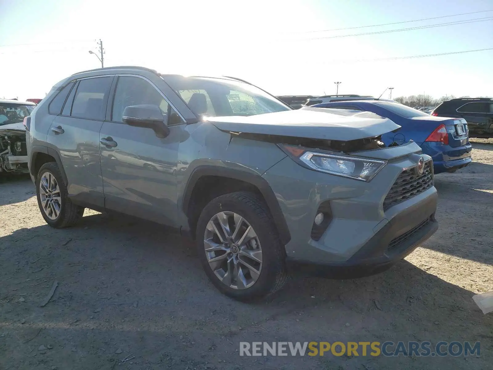 1 Photograph of a damaged car JTMA1RFV6KD517176 TOYOTA RAV4 2019