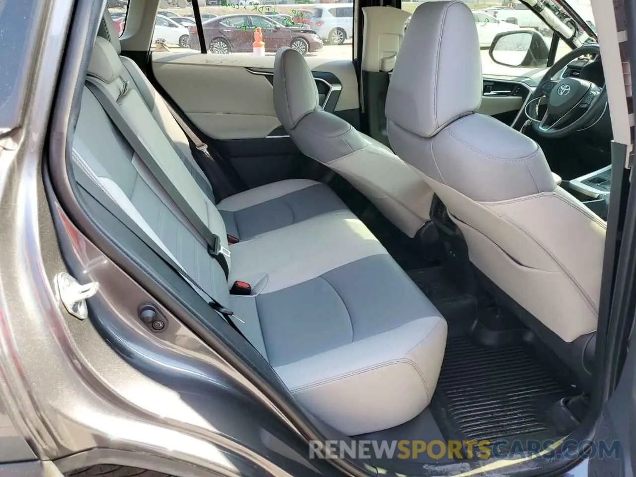 11 Фотография поврежденного автомобиля JTMA1RFV7KD026132 TOYOTA RAV4 2019