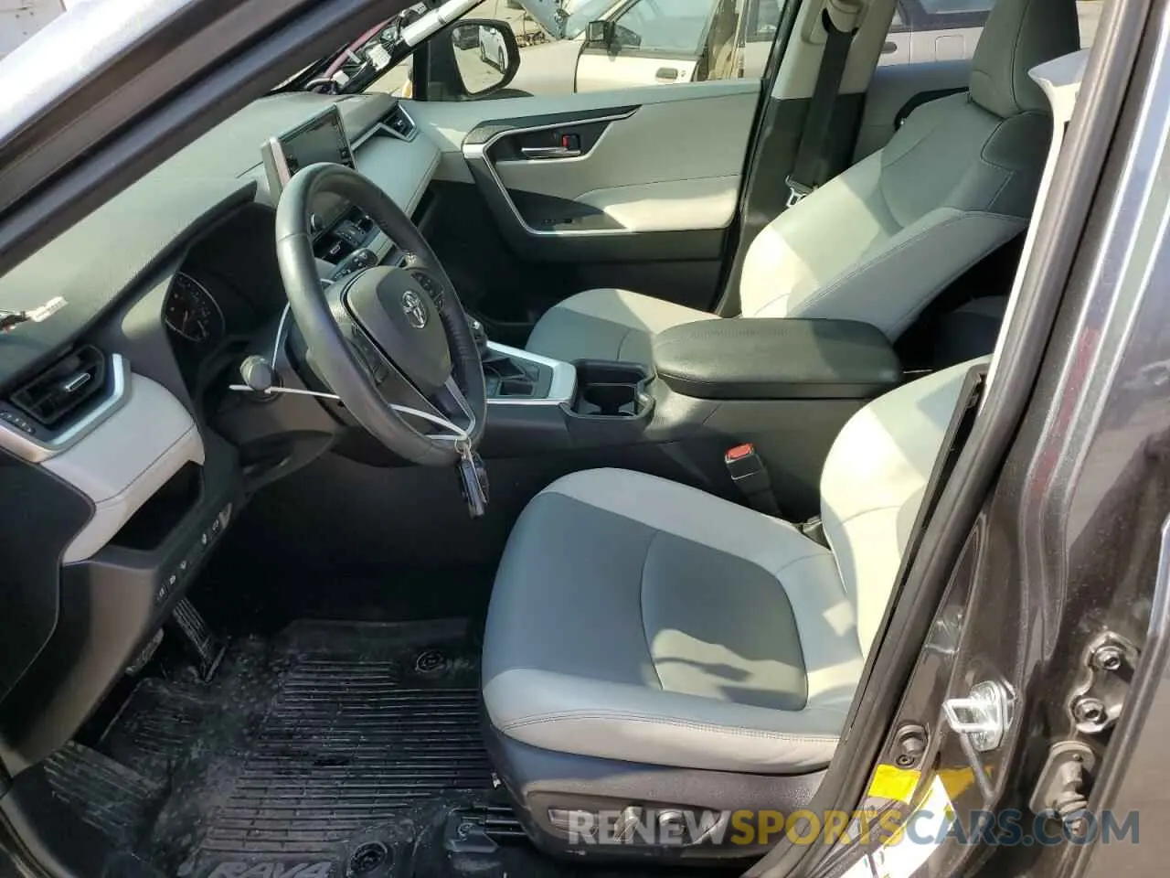 7 Фотография поврежденного автомобиля JTMA1RFV7KD026132 TOYOTA RAV4 2019